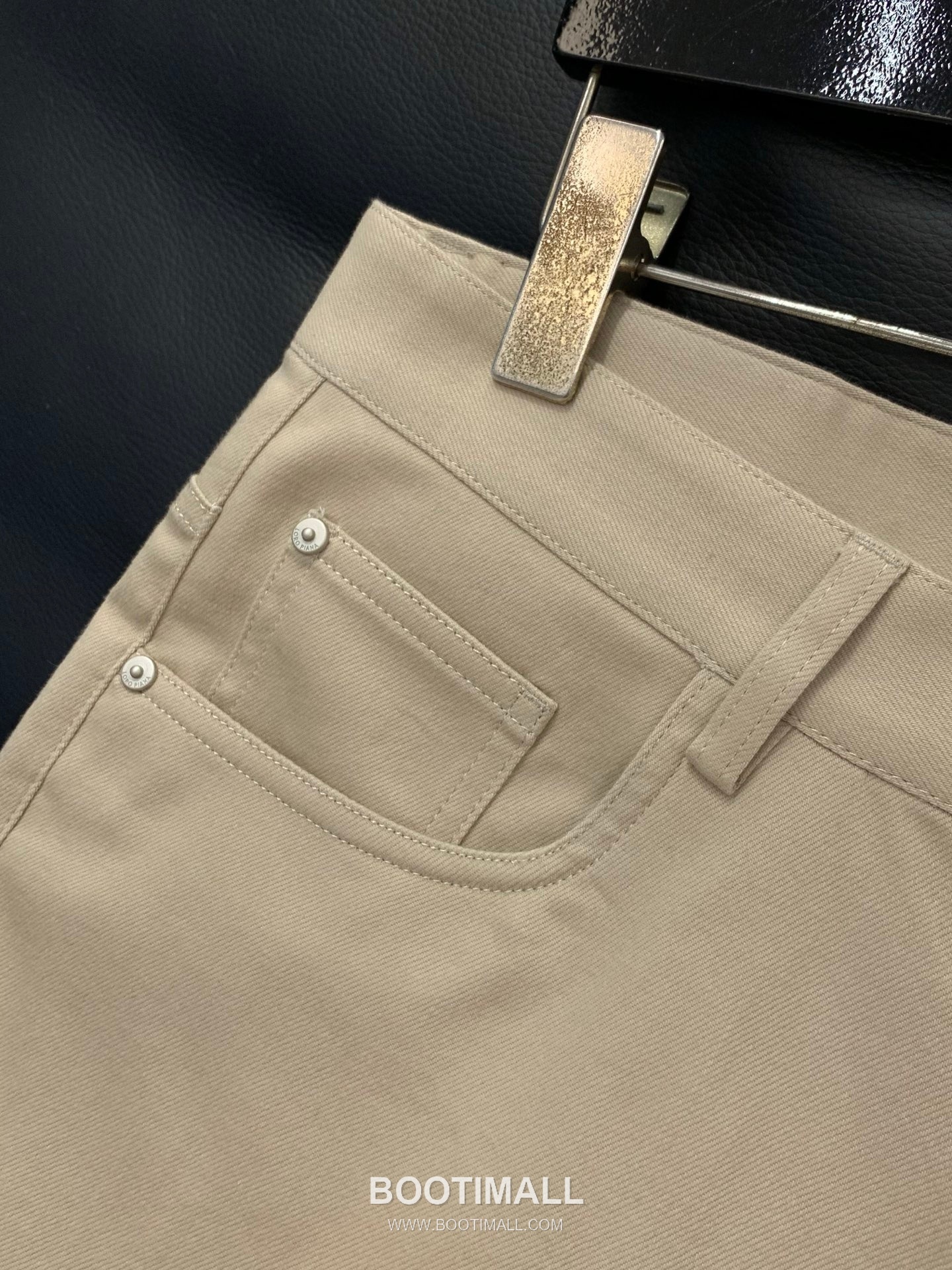 Loro Piana SS26 Cotton Blend Casual Pants with Logo Print 로로피아나 SS26 코튼 혼방 캐주얼 팬츠 로고 프린트 4