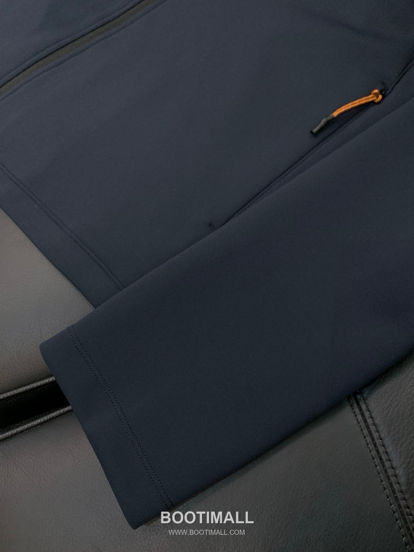 Zegna SS26 Cotton Blend Zip Jacket and Pants Set with Logo Print 제냐 SS26 코튼 혼방 집 재킷 팬츠 세트 로고 프린트 7