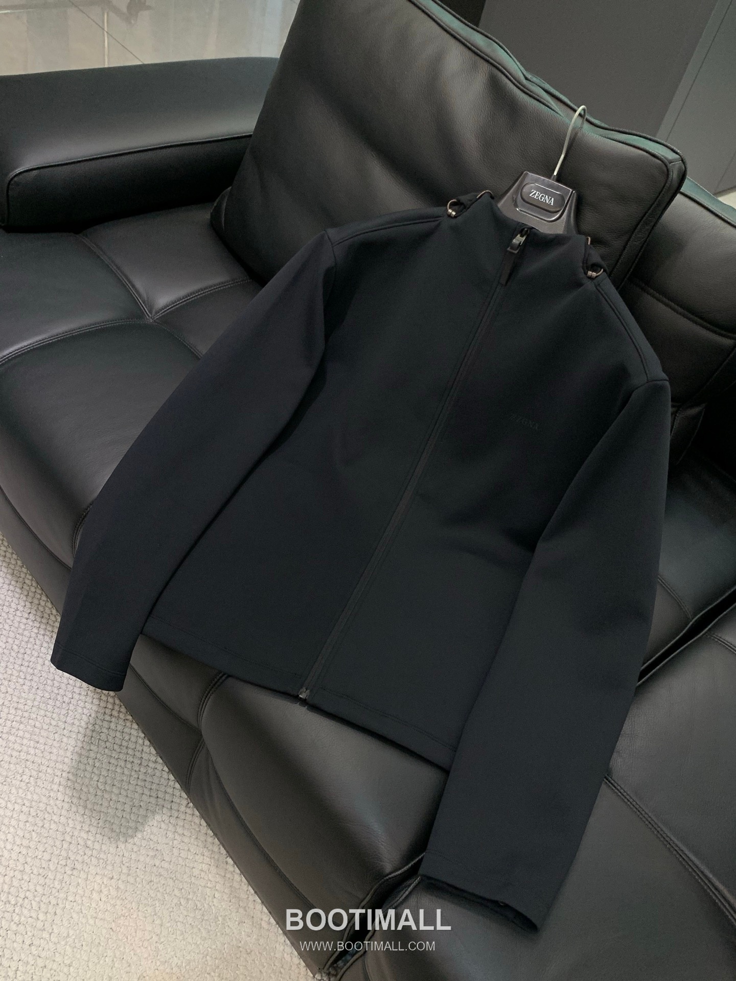 Zegna SS26 Cotton Blend Zip Jacket and Pants Set with Logo Print 제냐 SS26 코튼 혼방 집 재킷 팬츠 세트 로고 프린트 3