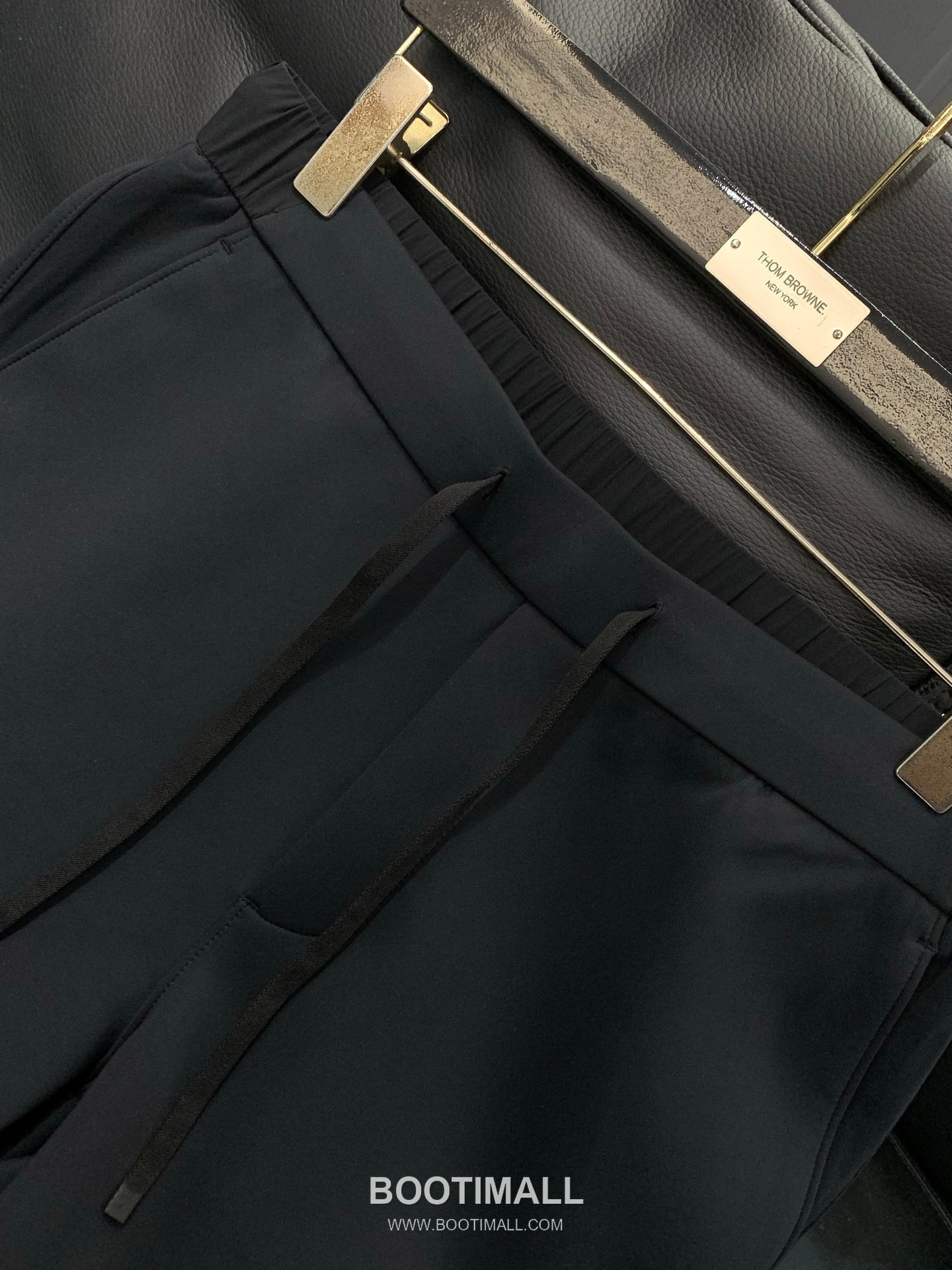 Zegna SS26 Cotton Blend Zip Jacket and Pants Set with Logo Print 제냐 SS26 코튼 혼방 집 재킷 팬츠 세트 로고 프린트 12