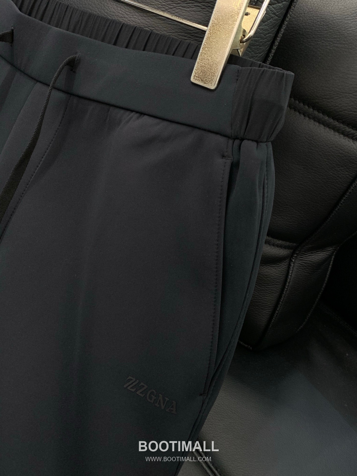 Zegna SS26 Cotton Blend Zip Jacket and Pants Set with Logo Print 제냐 SS26 코튼 혼방 집 재킷 팬츠 세트 로고 프린트 13