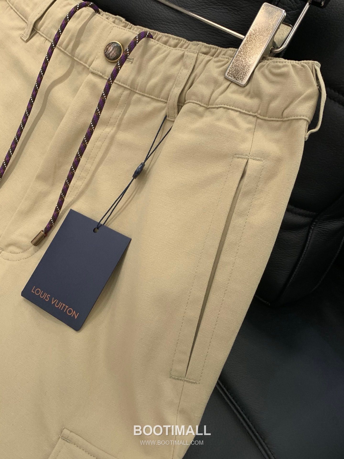 Louis Vuitton SS26 Cotton Blend Pants with Embroidered Logo 루이비통 SS26 코튼 혼방 팬츠 자수 로고 7