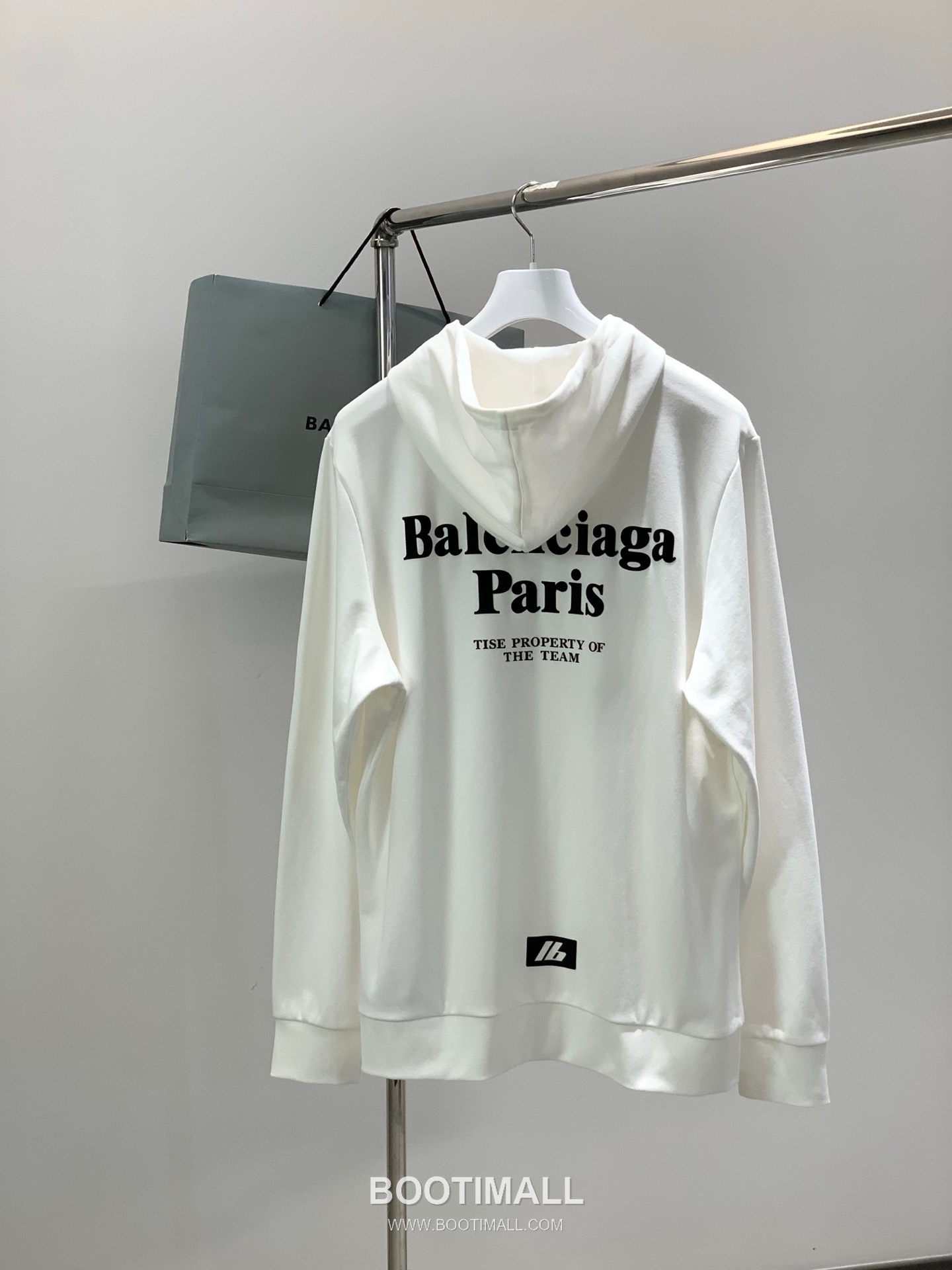 Balenciaga SS26 Cotton Blend Hooded Zip Jacket with Logo Print 발렌시아가 SS26 코튼 혼방 후드 집 재킷 로고 프린트 2