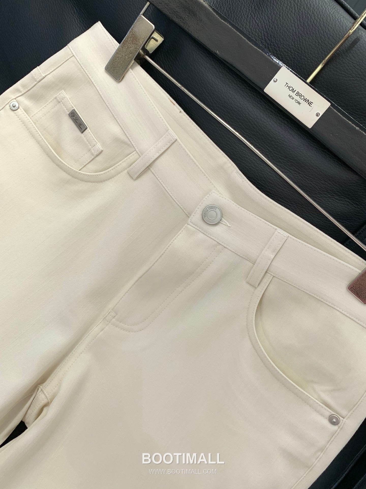 Loro Piana SS26 Cotton Blend Casual Pants with Logo Print 로로피아나 SS26 코튼 혼방 캐주얼 팬츠 로고 프린트 3