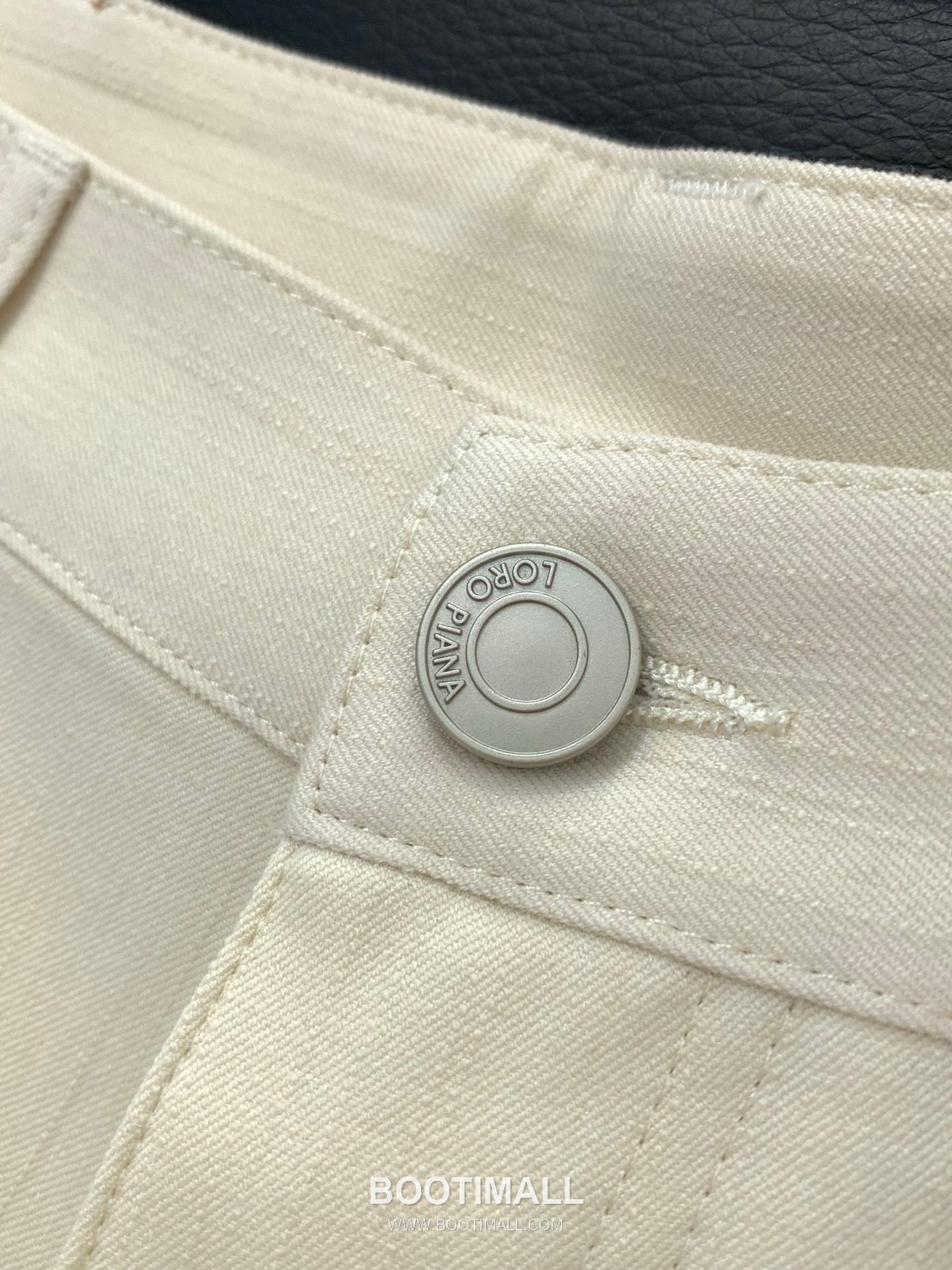 Loro Piana SS26 Cotton Blend Casual Pants with Logo Print 로로피아나 SS26 코튼 혼방 캐주얼 팬츠 로고 프린트 6