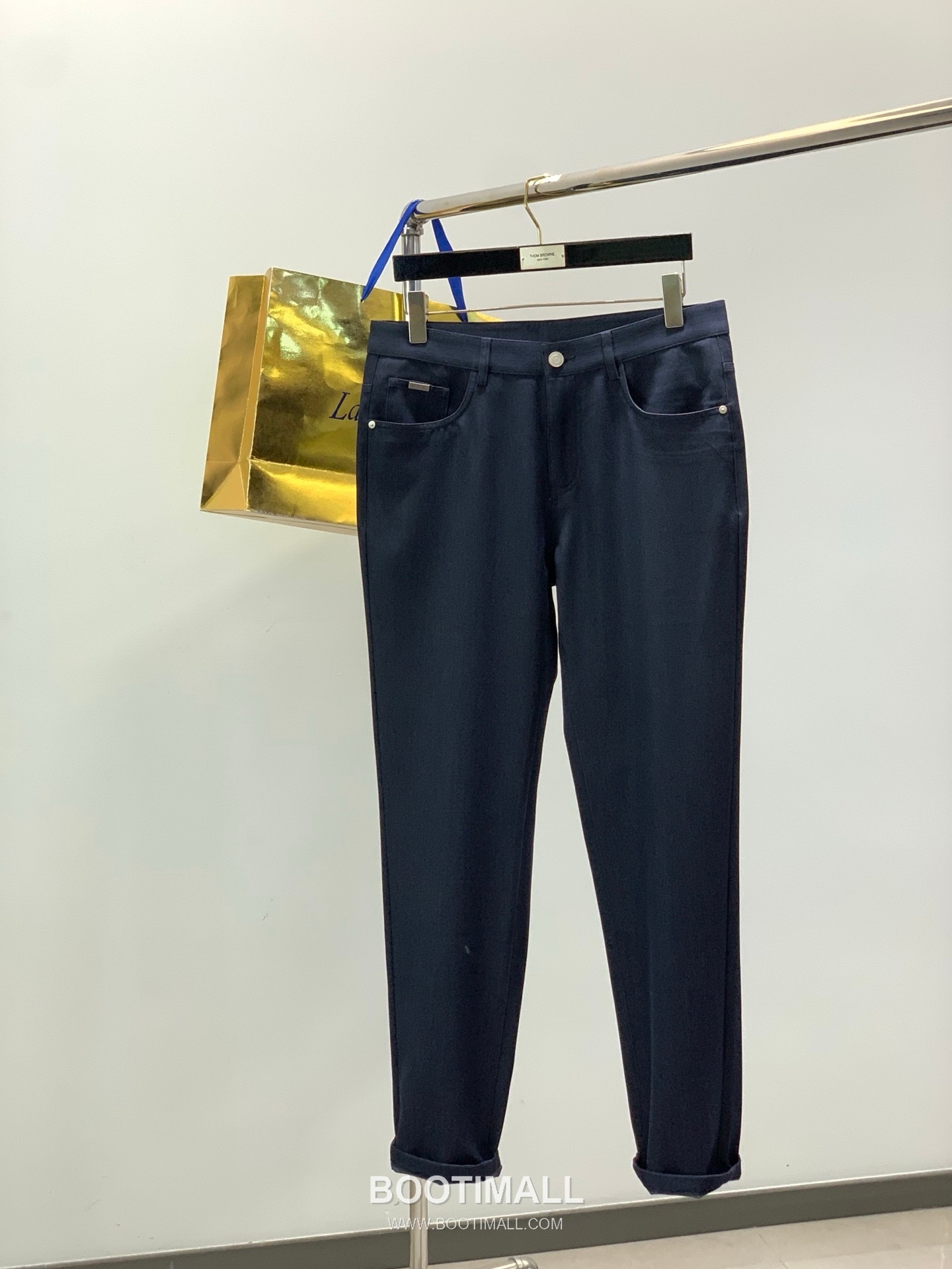 Loro Piana SS26 Cotton Blend Casual Pants with Logo Print 로로피아나 SS26 코튼 혼방 캐주얼 팬츠 로고 프린트 1