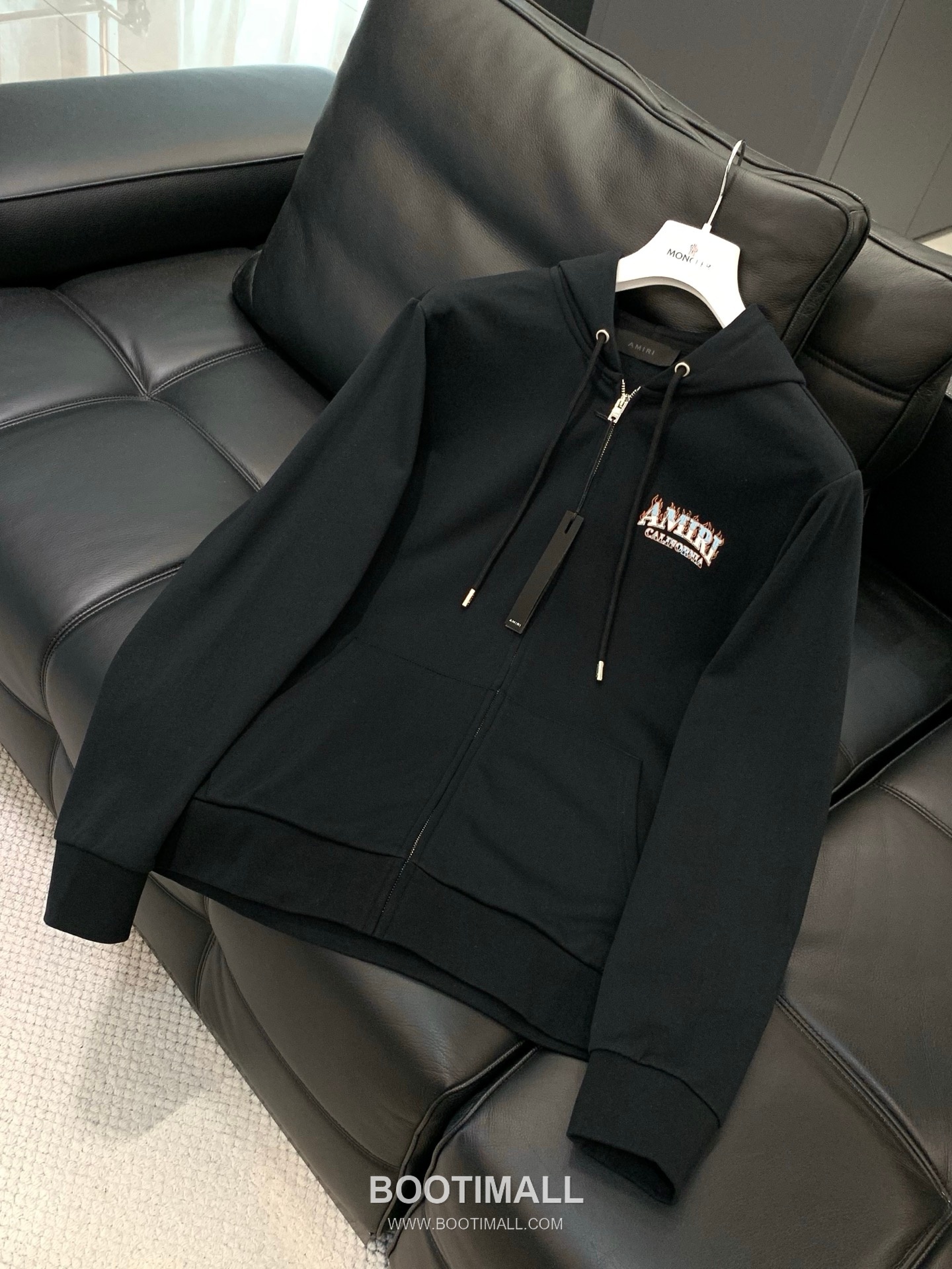 Amiri SS26 Cotton Blend Hooded Zip Jacket with Logo Print 아미리 SS26 코튼 혼방 후드 집 재킷 로고 프린트 3