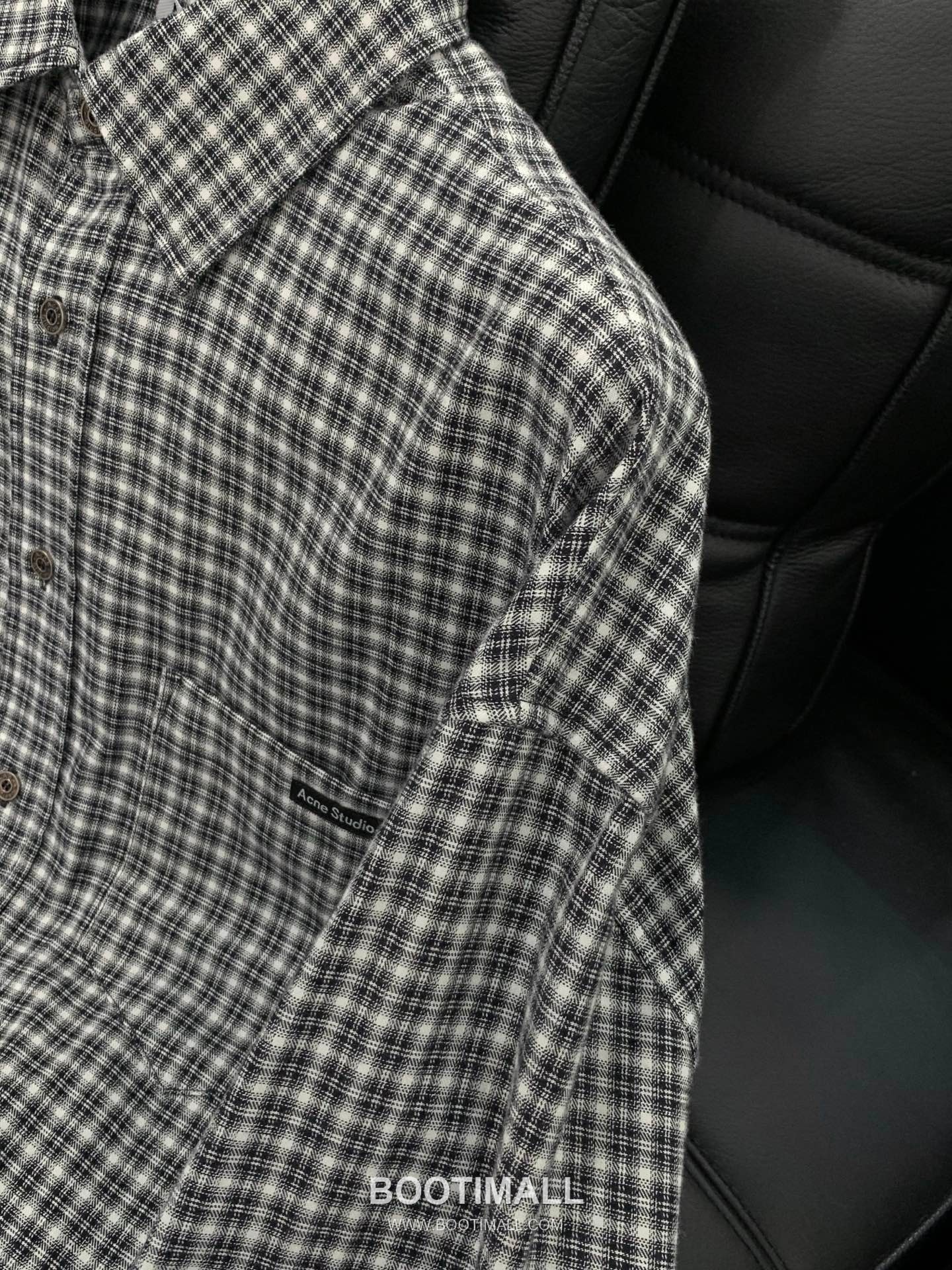 Acne Studios SS26 Cotton Long Sleeve Shirt with Embroidered Logo 아크네스튜디오 SS26 코튼 롱슬리브 셔츠 자수 로고 5