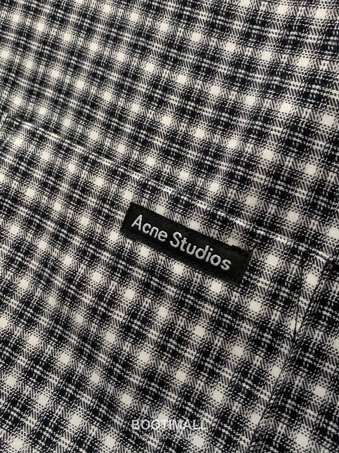 Acne Studios SS26 Cotton Long Sleeve Shirt with Embroidered Logo 아크네스튜디오 SS26 코튼 롱슬리브 셔츠 자수 로고 6