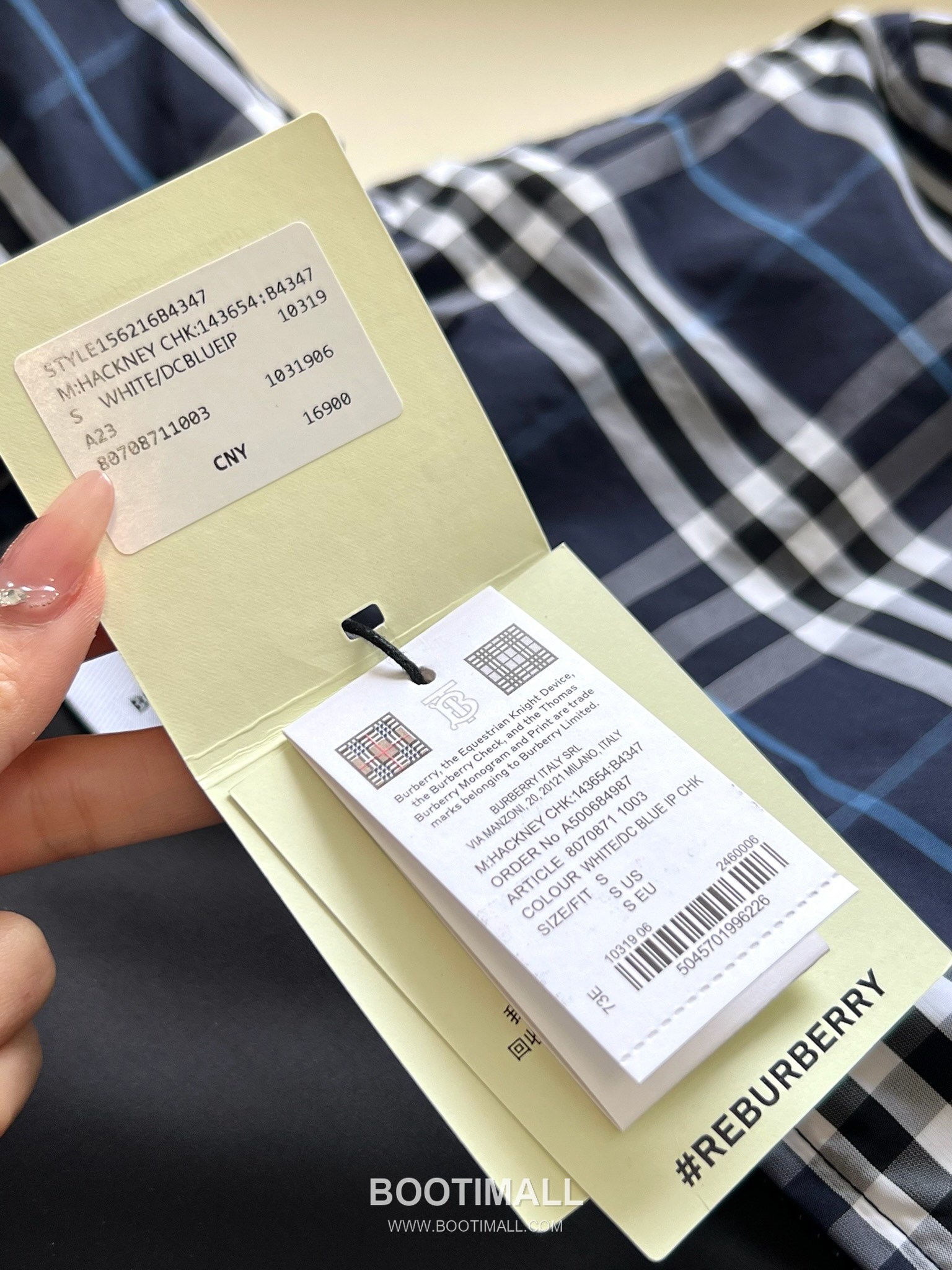 Balenciaga Cotton Crewneck Short Sleeve T-Shirt with Minimal Design 발렌시아가 코튼 크루넥 반팔 티셔츠 미니멀 디자인 19