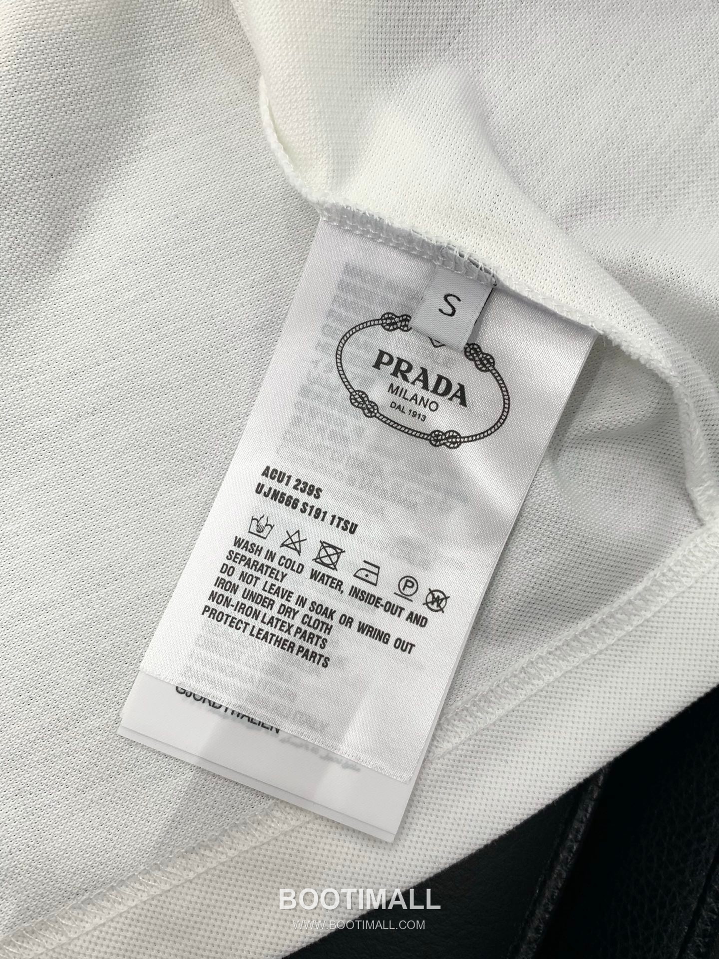 Prada SS26 Cotton Collared Short Sleeve T-Shirt with Logo Print 프라다 SS26 코튼 카라 반팔 티셔츠 로고 프린트 8