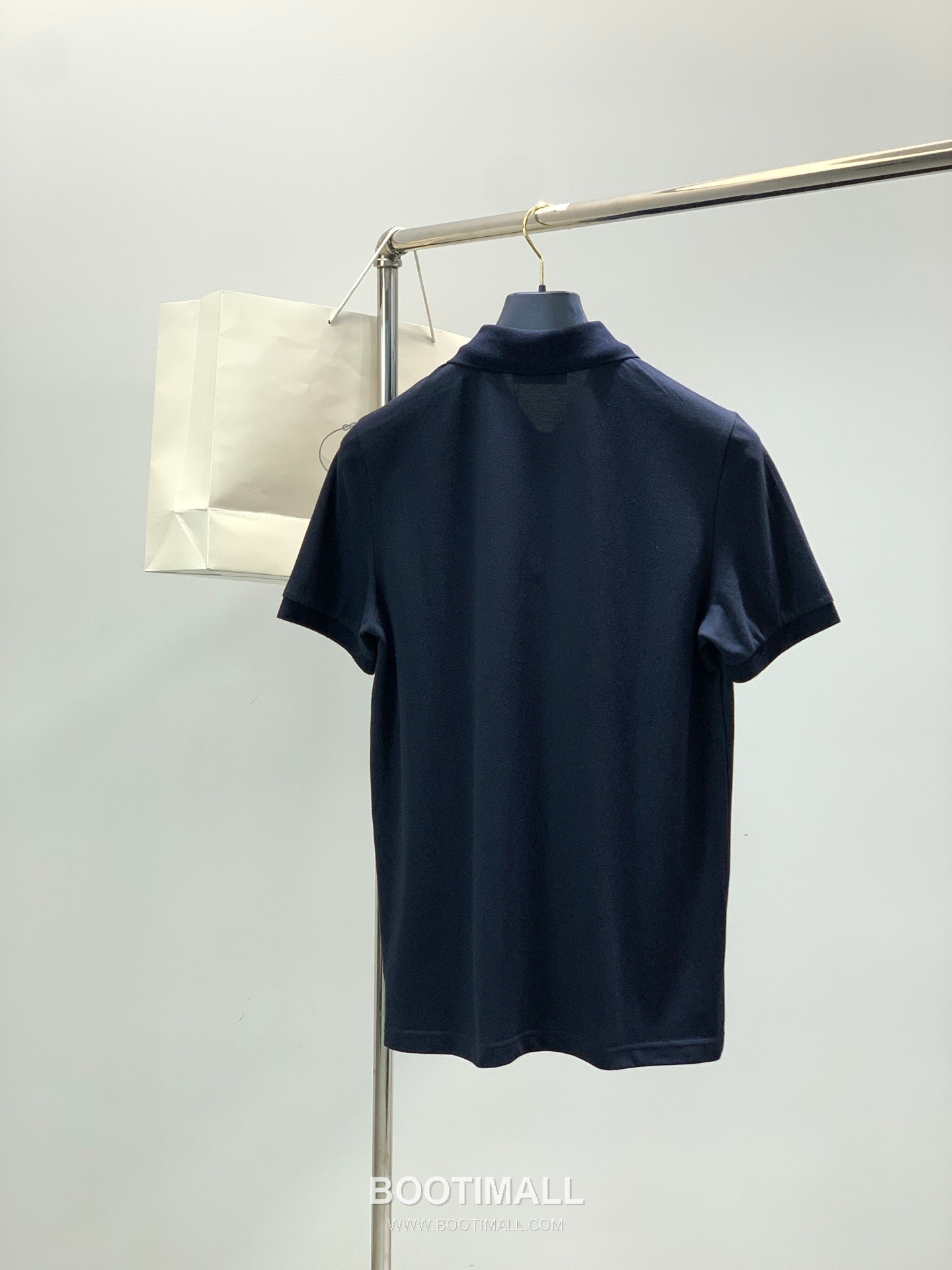 Prada SS26 Cotton Collared Short Sleeve T-Shirt with Logo Print 프라다 SS26 코튼 카라 반팔 티셔츠 로고 프린트 2
