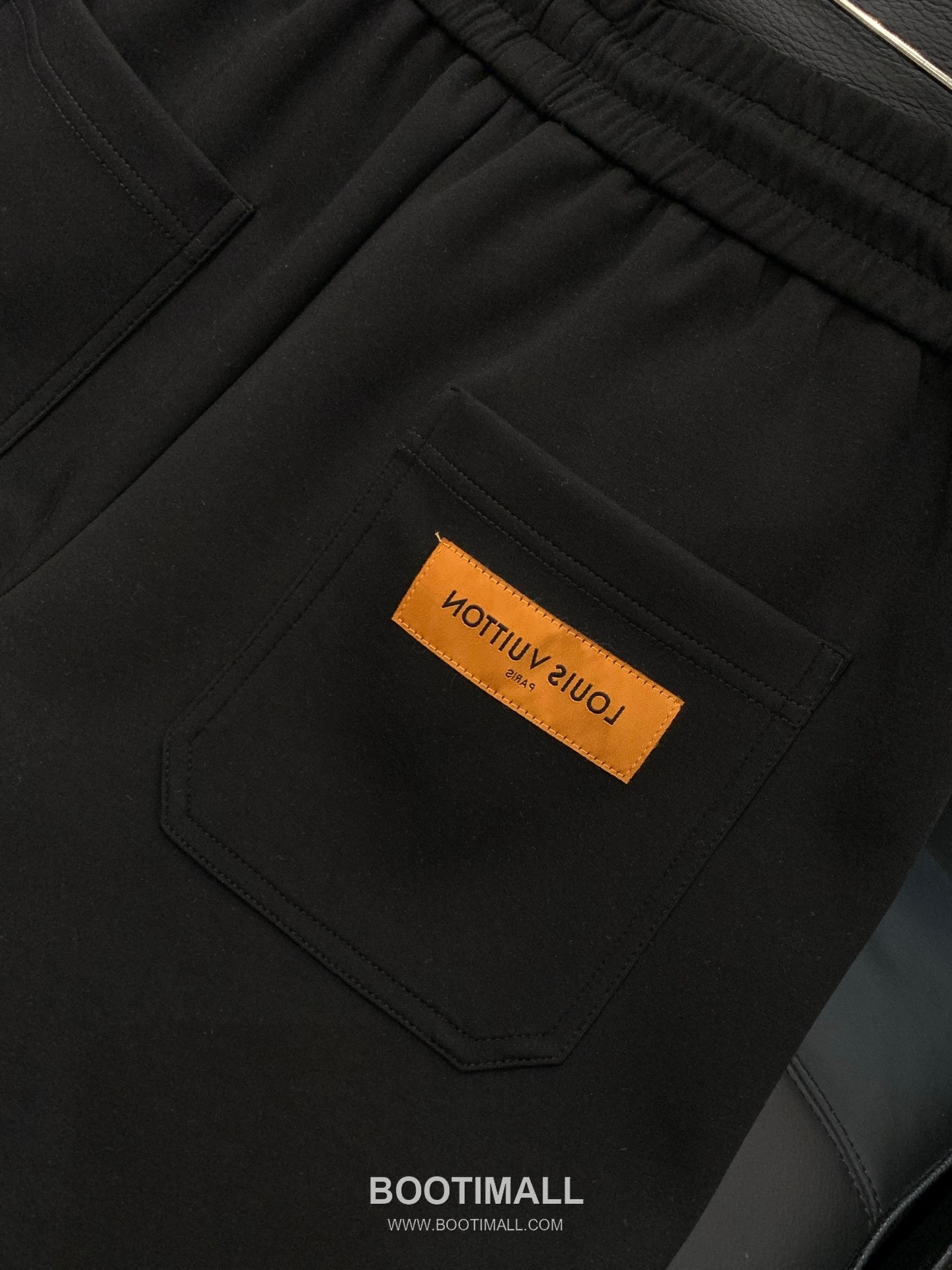 Louis Vuitton SS26 Cotton Blend Pants with Embroidered Logo 루이비통 SS26 코튼 혼방 팬츠 자수 로고 8