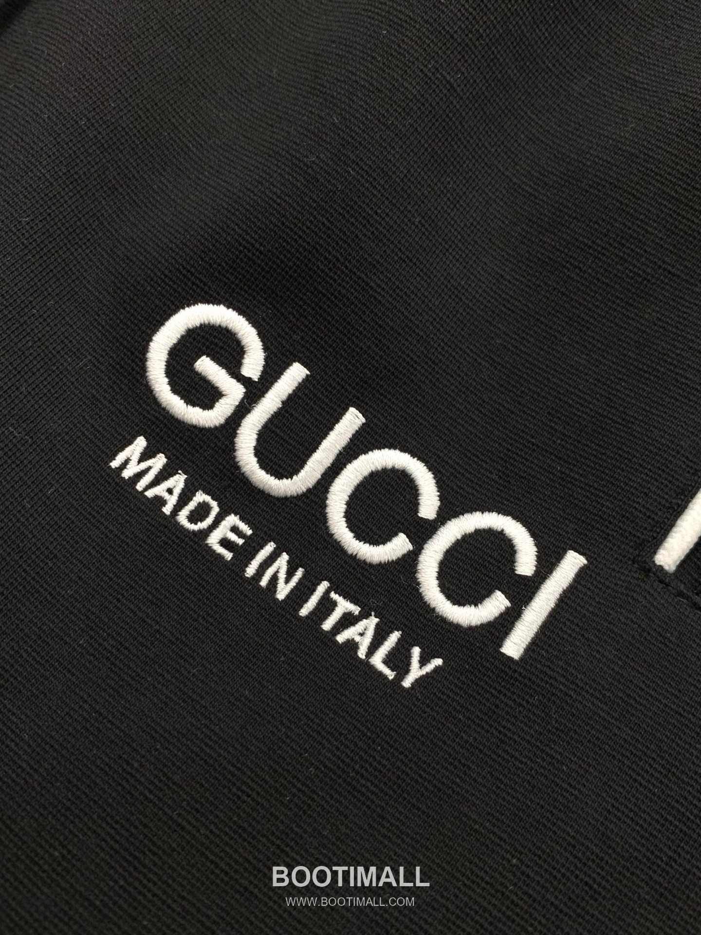 Gucci SS26 Cotton Blend Pants with Embroidered Logo 구찌 SS26 코튼 혼방 팬츠 자수 로고 5