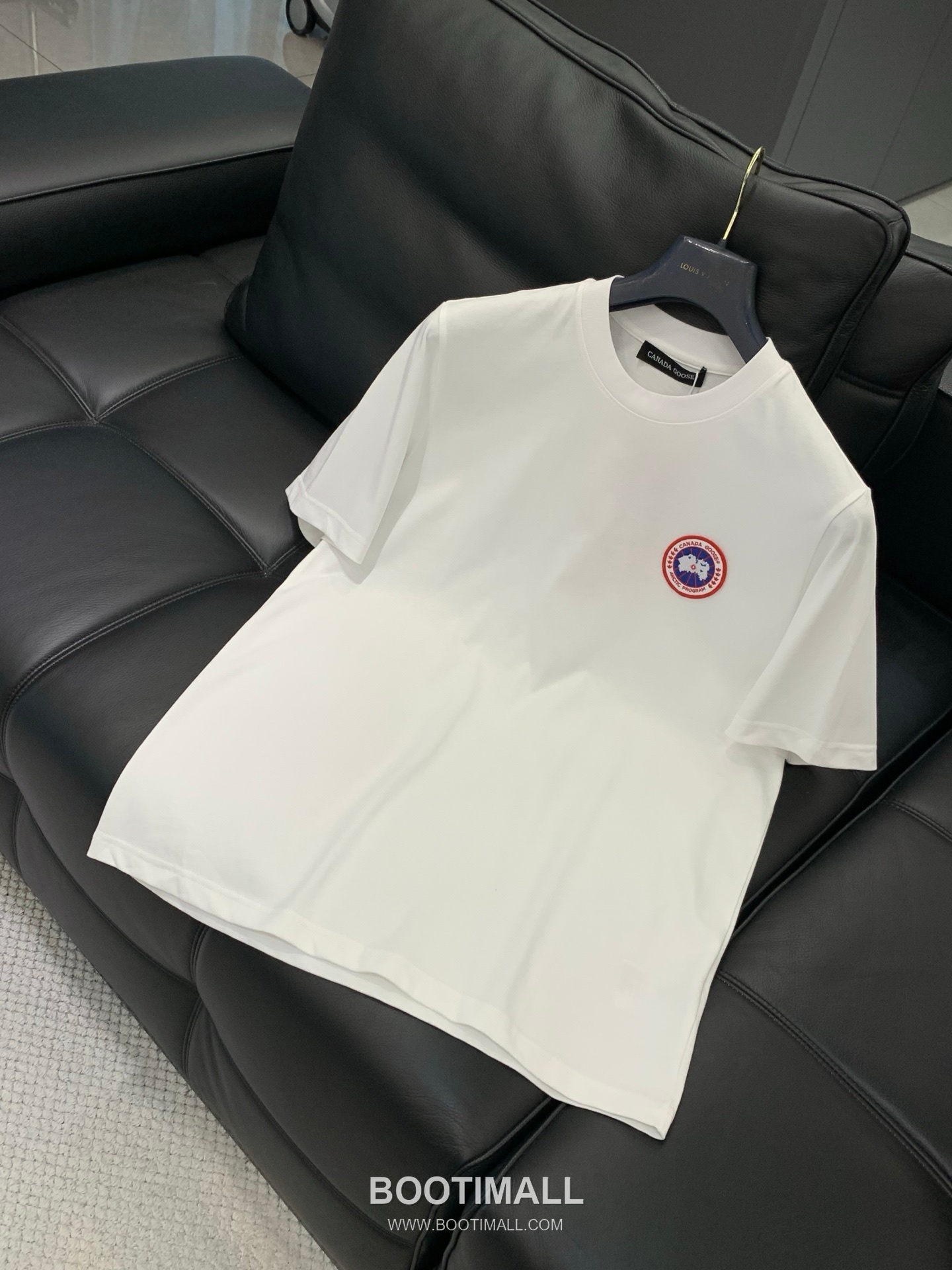 Canada Goose SS26 Cotton Crewneck T-Shirt with Embroidered Logo 캐나다구스 SS26 코튼 크루넥 티셔츠 자수 로고 3