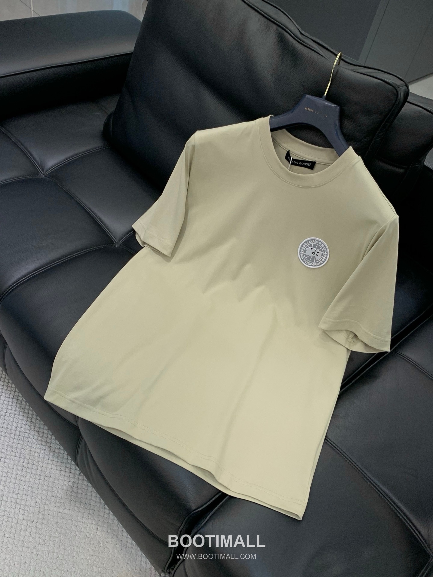 Canada Goose SS26 Cotton Crewneck T-Shirt with Embroidered Logo 캐나다구스 SS26 코튼 크루넥 티셔츠 자수 로고 3