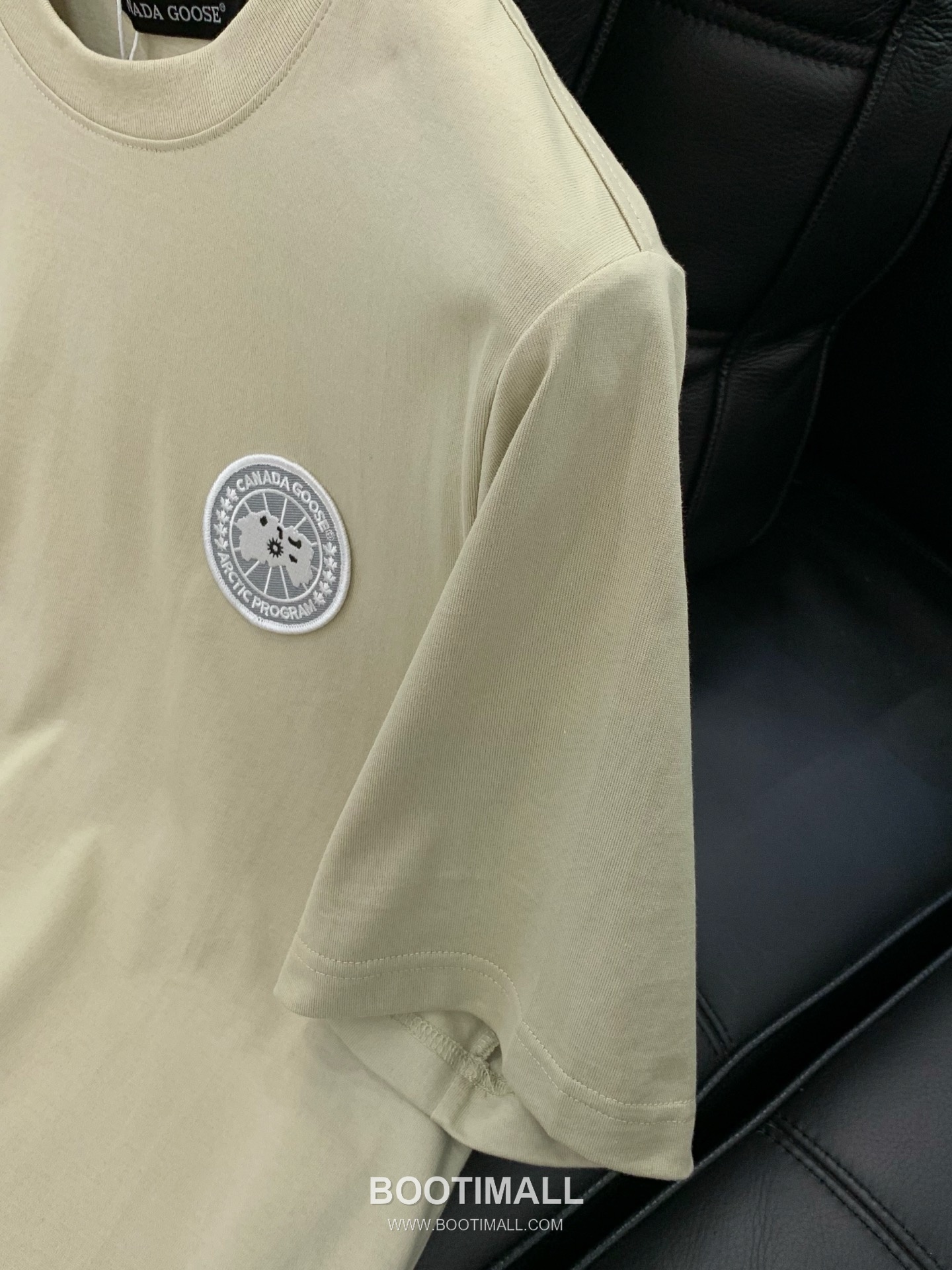 Canada Goose SS26 Cotton Crewneck T-Shirt with Embroidered Logo 캐나다구스 SS26 코튼 크루넥 티셔츠 자수 로고 5