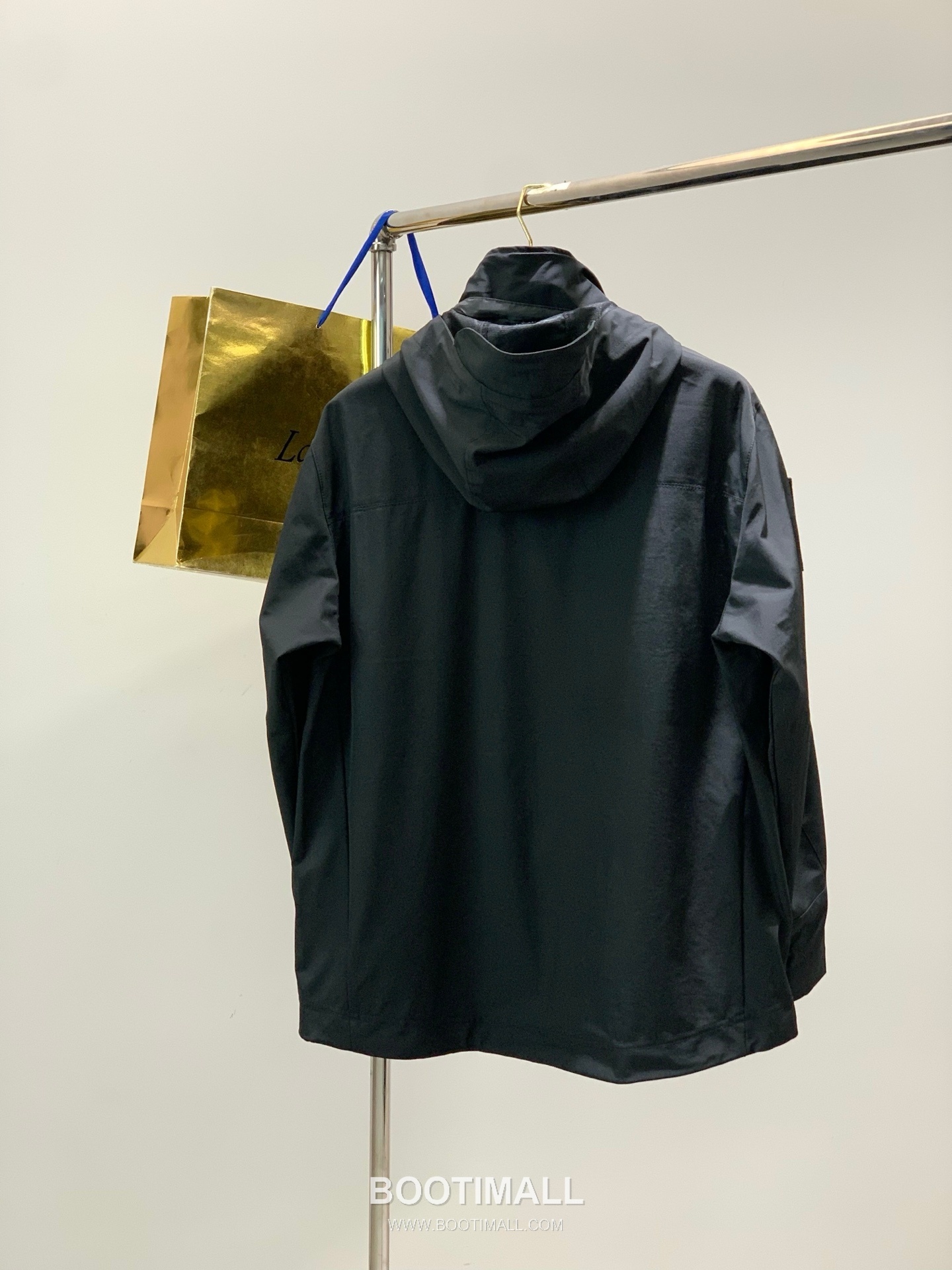 Stone Island SS26 Cotton Hooded Zip Jacket with Embroidered Logo 스톤아일랜드 SS26 코튼 후드 집 재킷 자수 로고 2