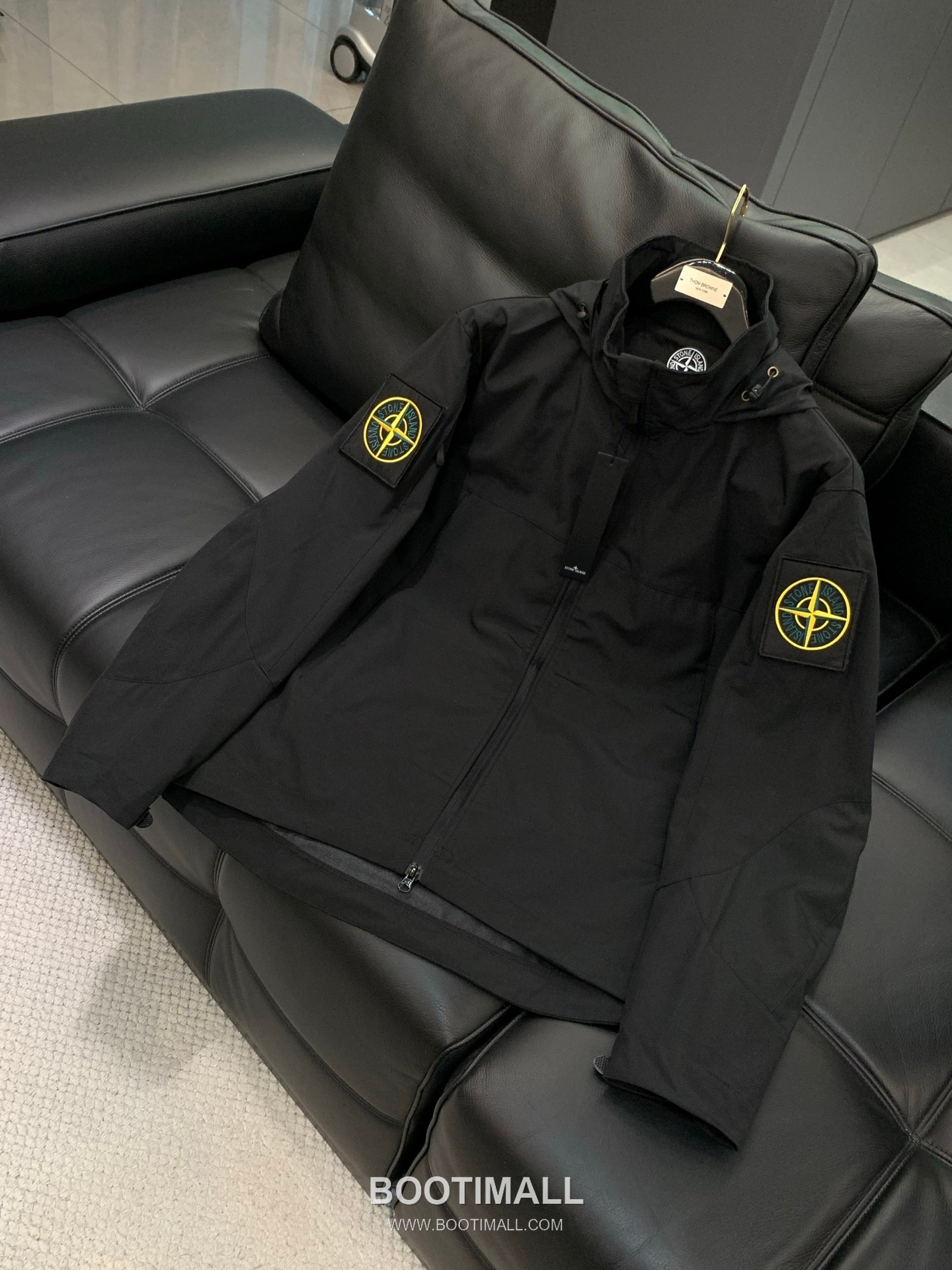 Stone Island SS26 Cotton Hooded Zip Jacket with Embroidered Logo 스톤아일랜드 SS26 코튼 후드 집 재킷 자수 로고 3