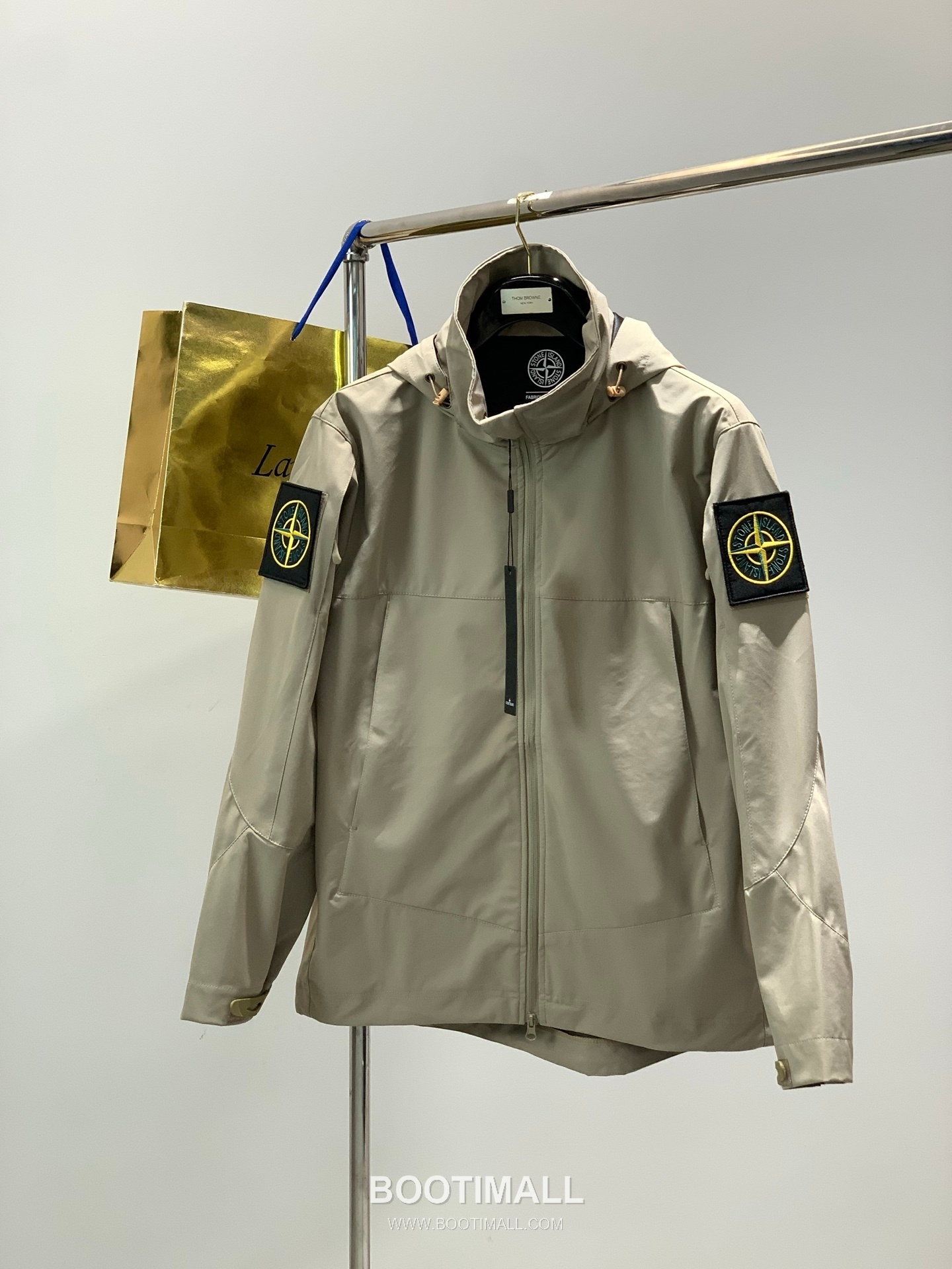 Stone Island SS26 Cotton Hooded Zip Jacket with Embroidered Logo 스톤아일랜드 SS26 코튼 후드 집 재킷 자수 로고 1