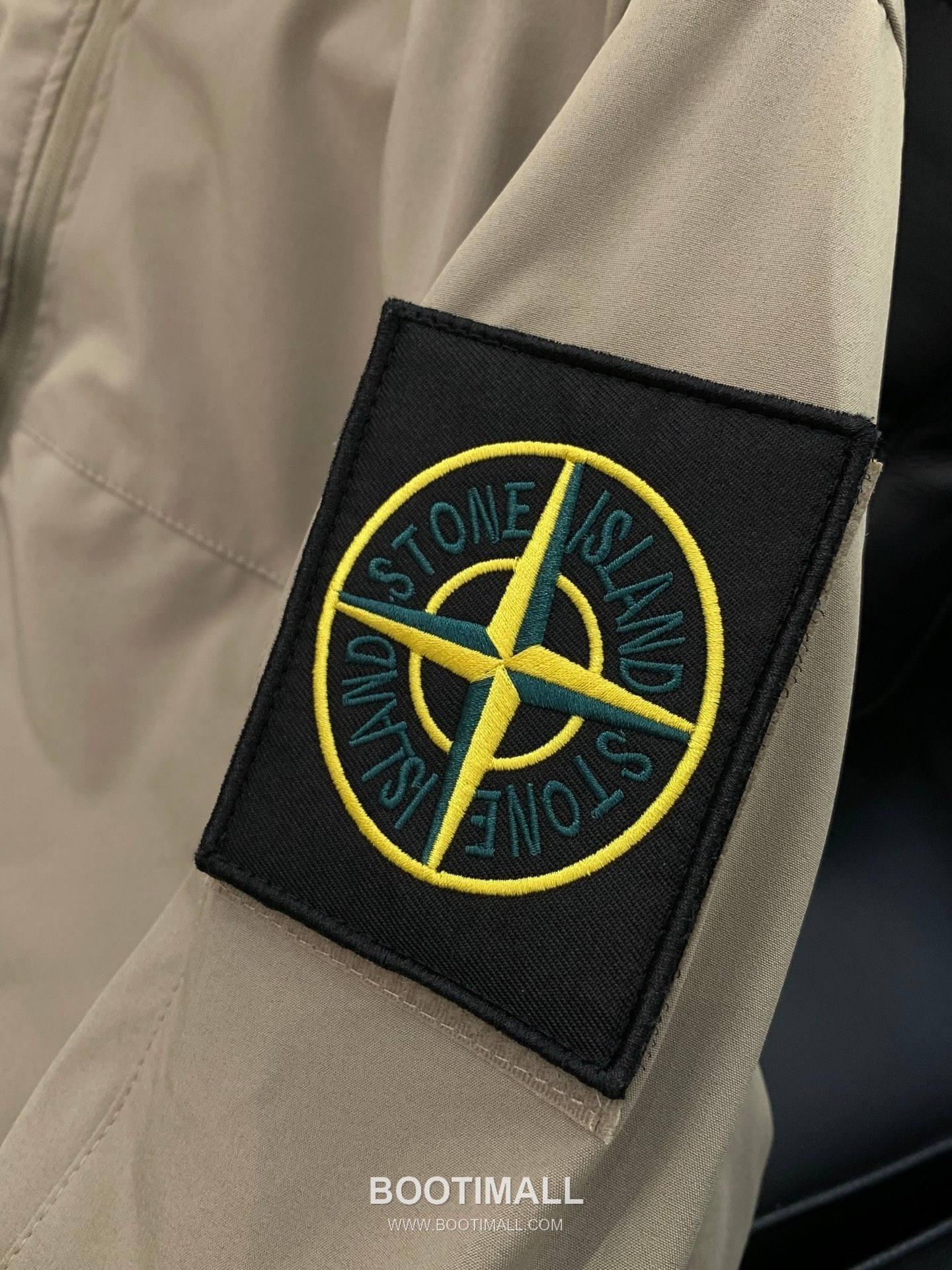 Stone Island SS26 Cotton Hooded Zip Jacket with Embroidered Logo 스톤아일랜드 SS26 코튼 후드 집 재킷 자수 로고 5