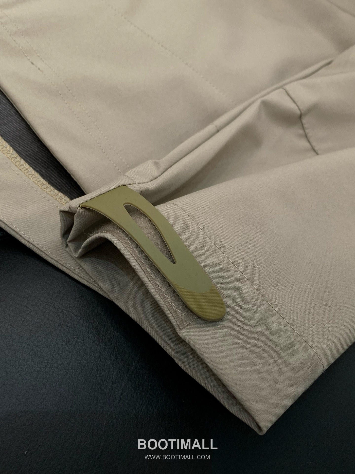 Stone Island SS26 Cotton Hooded Zip Jacket with Embroidered Logo 스톤아일랜드 SS26 코튼 후드 집 재킷 자수 로고 6