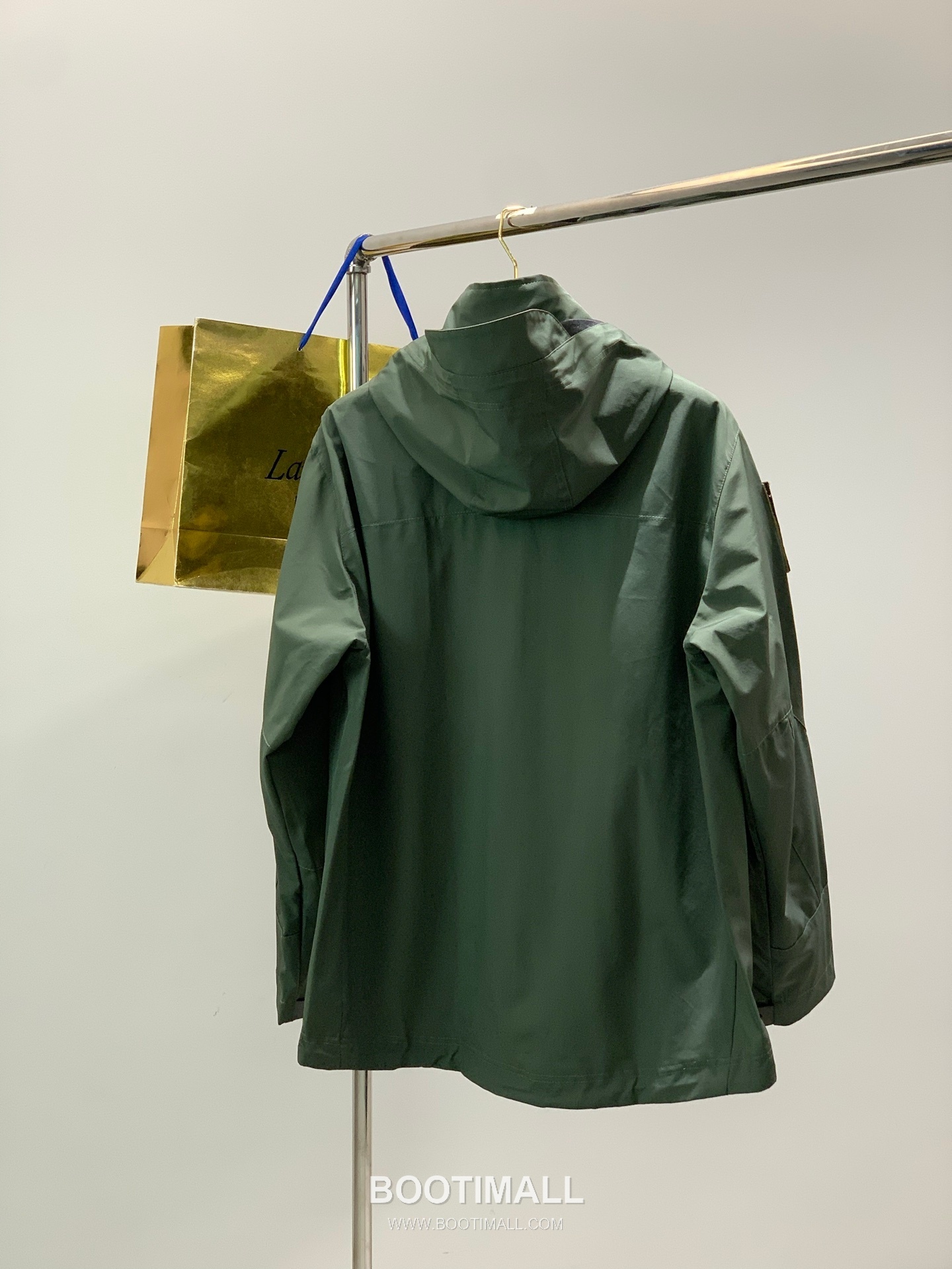 Stone Island SS26 Cotton Hooded Zip Jacket with Embroidered Logo 스톤아일랜드 SS26 코튼 후드 집 재킷 자수 로고 2