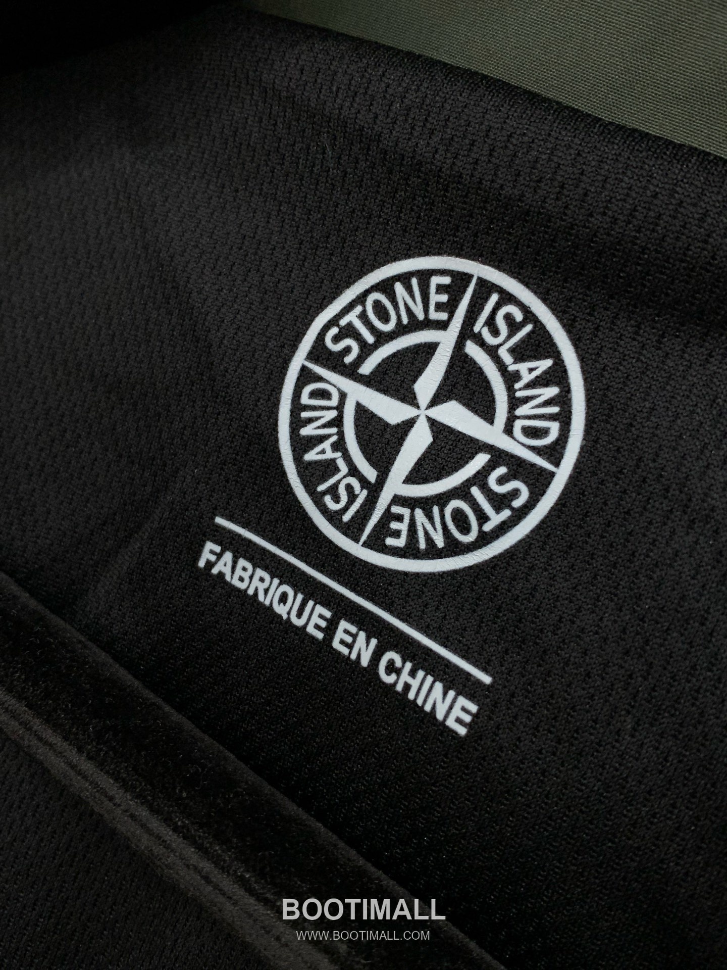 Stone Island SS26 Cotton Hooded Zip Jacket with Embroidered Logo 스톤아일랜드 SS26 코튼 후드 집 재킷 자수 로고 7