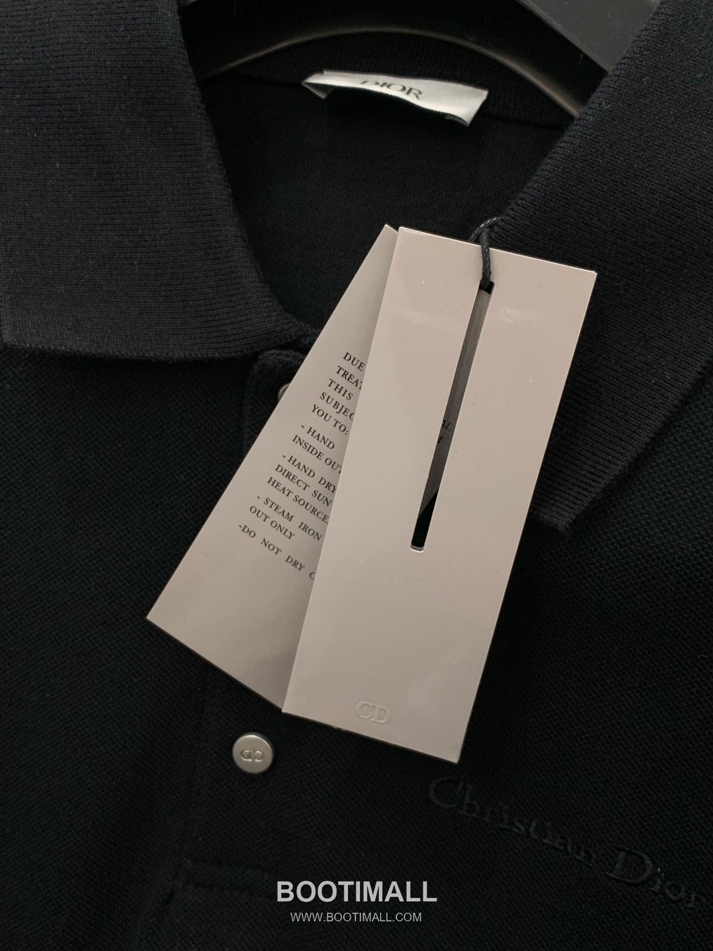 Dior SS26 Cotton Collared Short Sleeve T-Shirt with Embroidered Logo 디올 SS26 코튼 카라 반팔 티셔츠 자수 로고 6