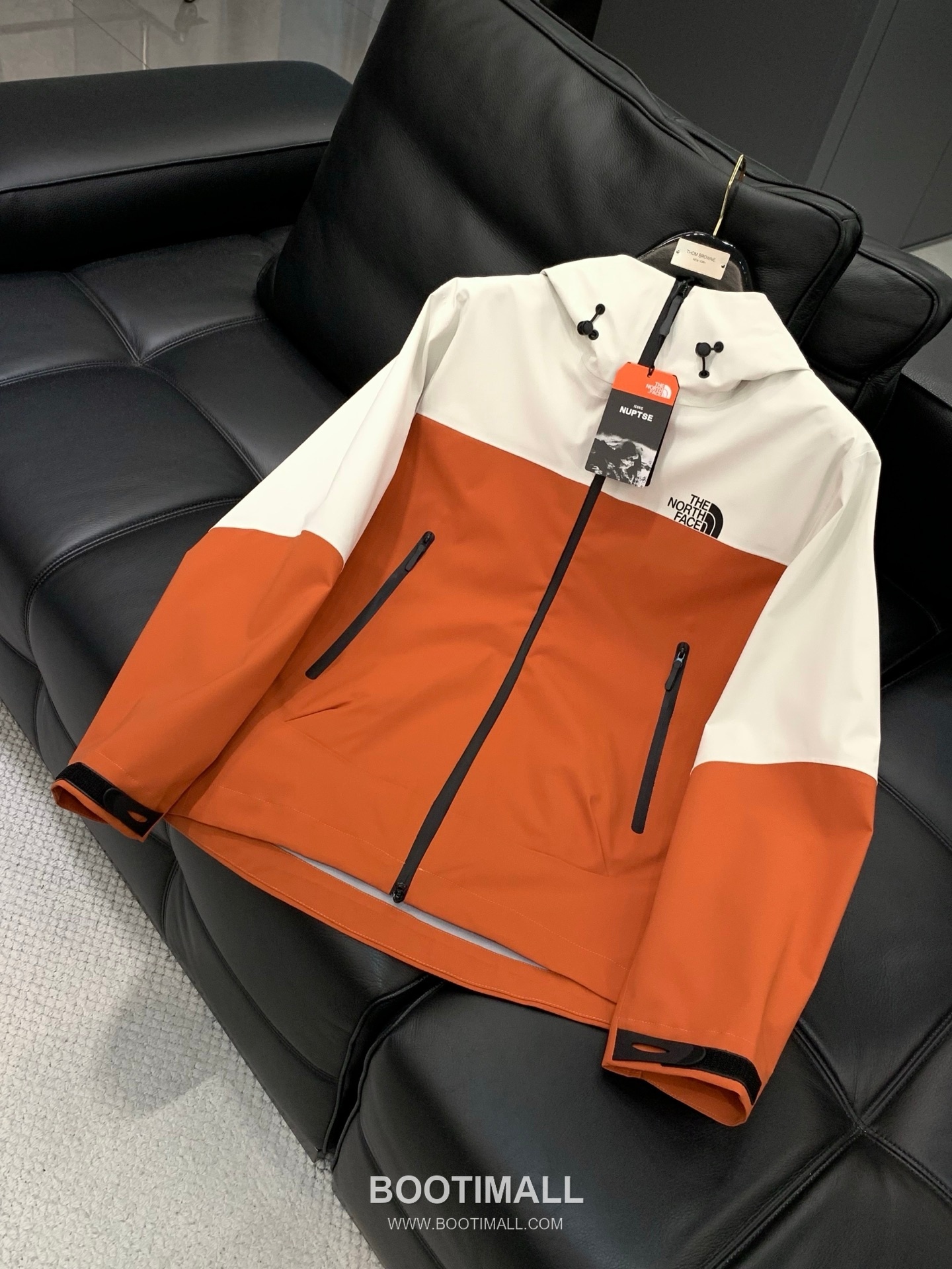 The North Face SS26 Nylon Hooded Jacket with Logo Print 노스페이스 SS26 나일론 후드 재킷 로고 프린트 3