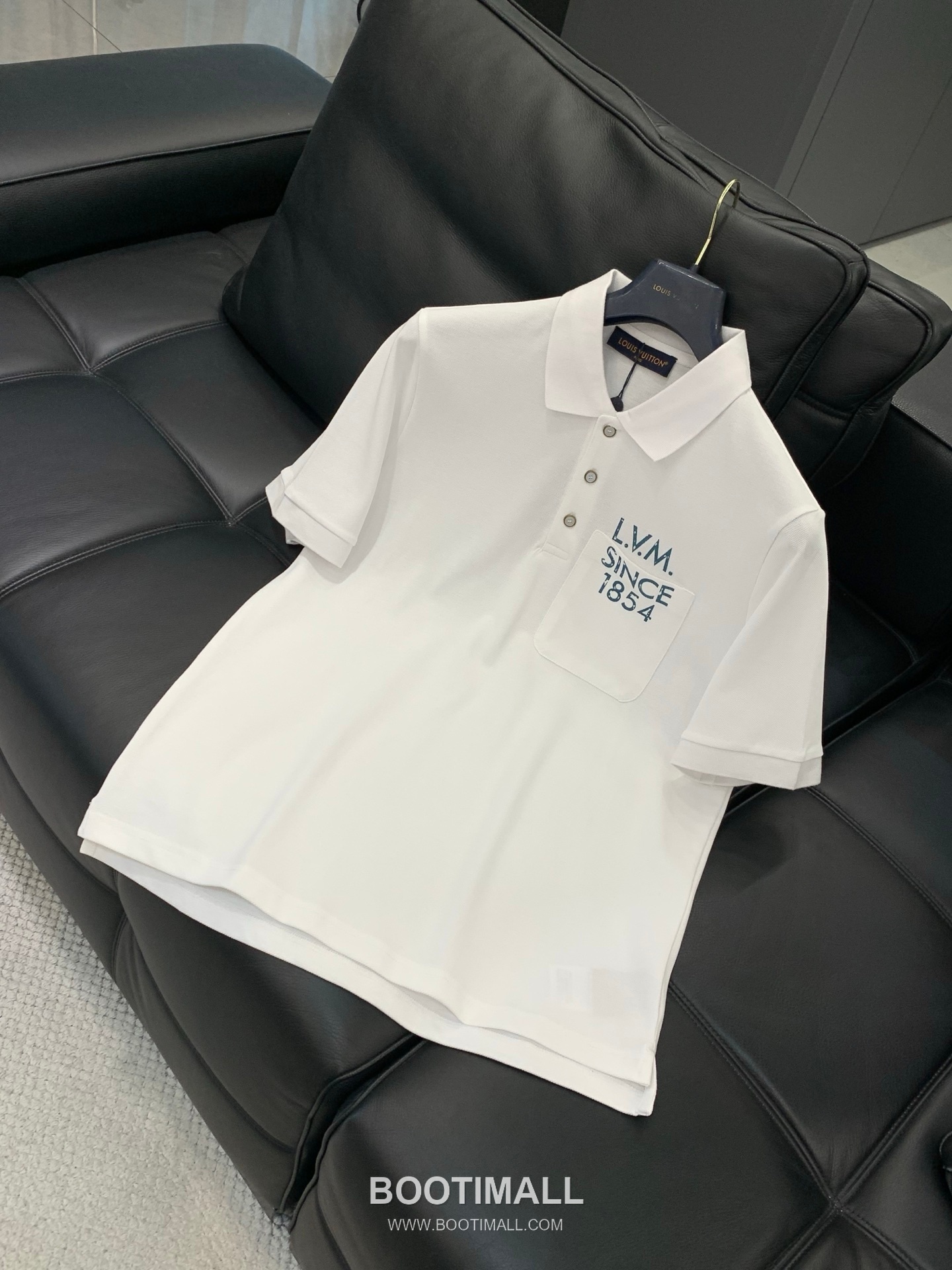 Louis Vuitton SS26 Cotton Collared Short Sleeve T-Shirt with Logo Print 루이비통 SS26 코튼 카라 반팔 티셔츠 로고 프린트 3