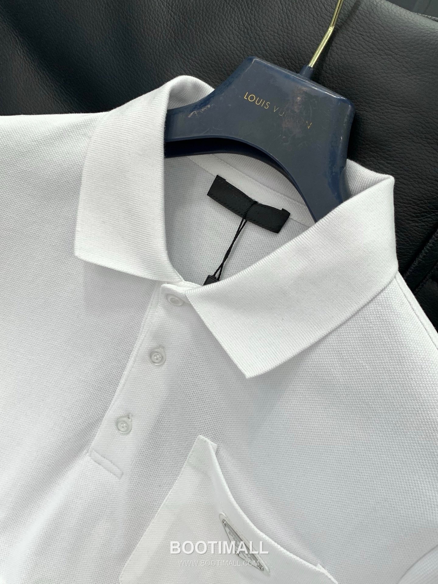 Prada SS26 Cotton Collared Short Sleeve T-Shirt with Logo Print 프라다 SS26 코튼 카라 반팔 티셔츠 로고 프린트 4