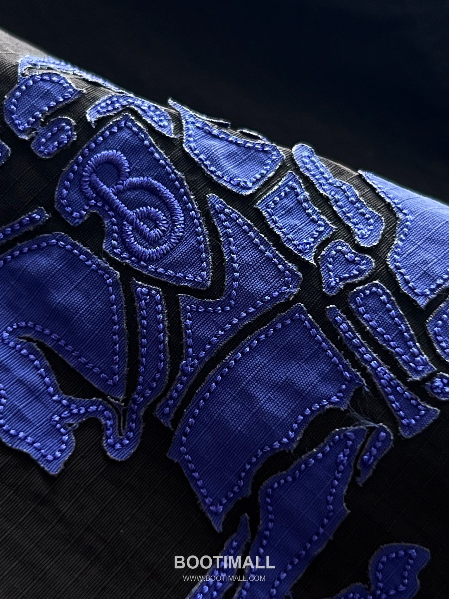 Burberry EKD Embroidered Nylon Hooded Jacket with Lightweight Design 버버리 EKD 자수 나일론 후드 재킷 라이트웨이트 디자인 20