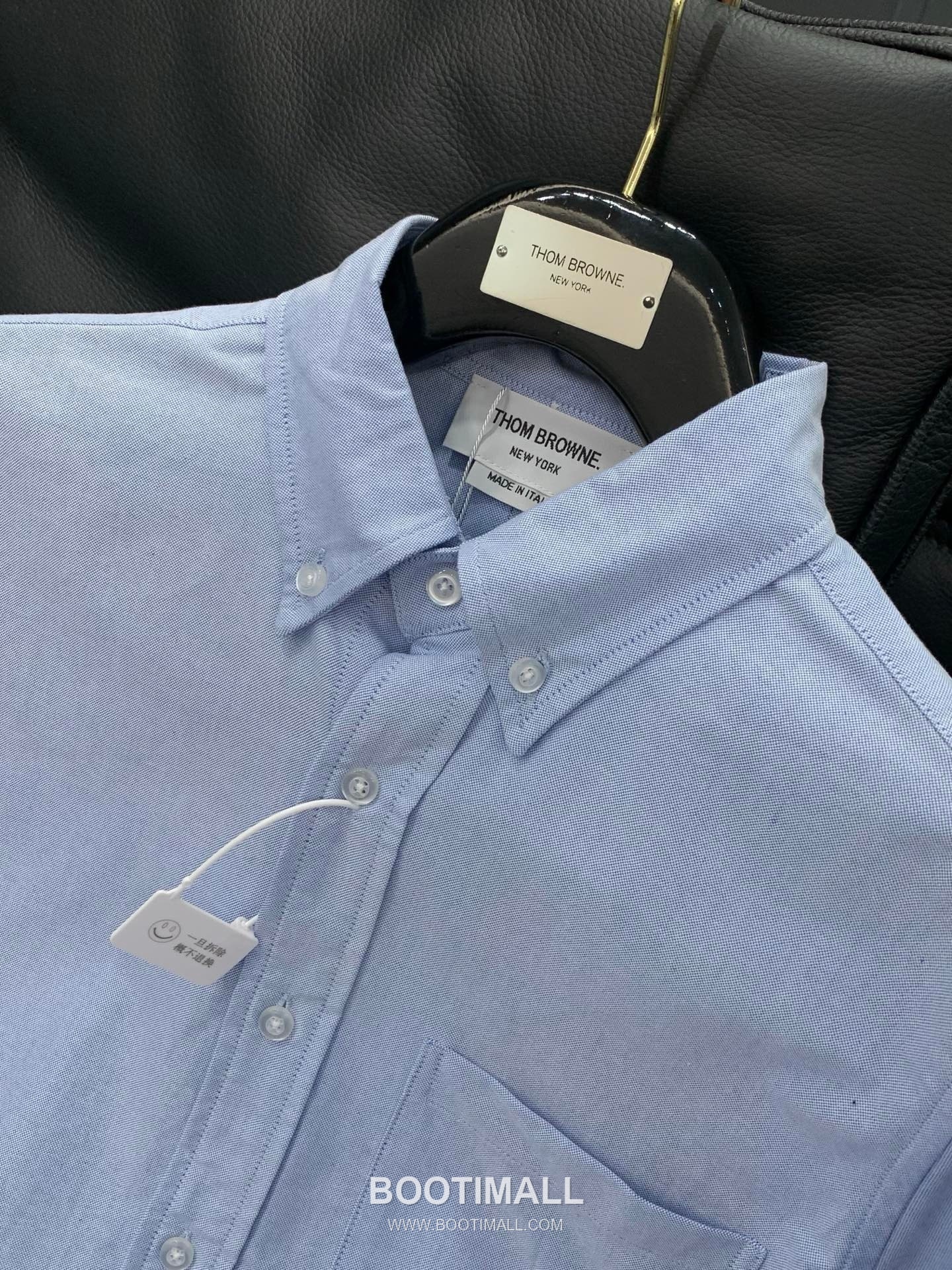 Thom Browne SS26 Cotton Long Sleeve Shirt with Logo Print 톰브라운 SS26 코튼 롱슬리브 셔츠 로고 프린트 4