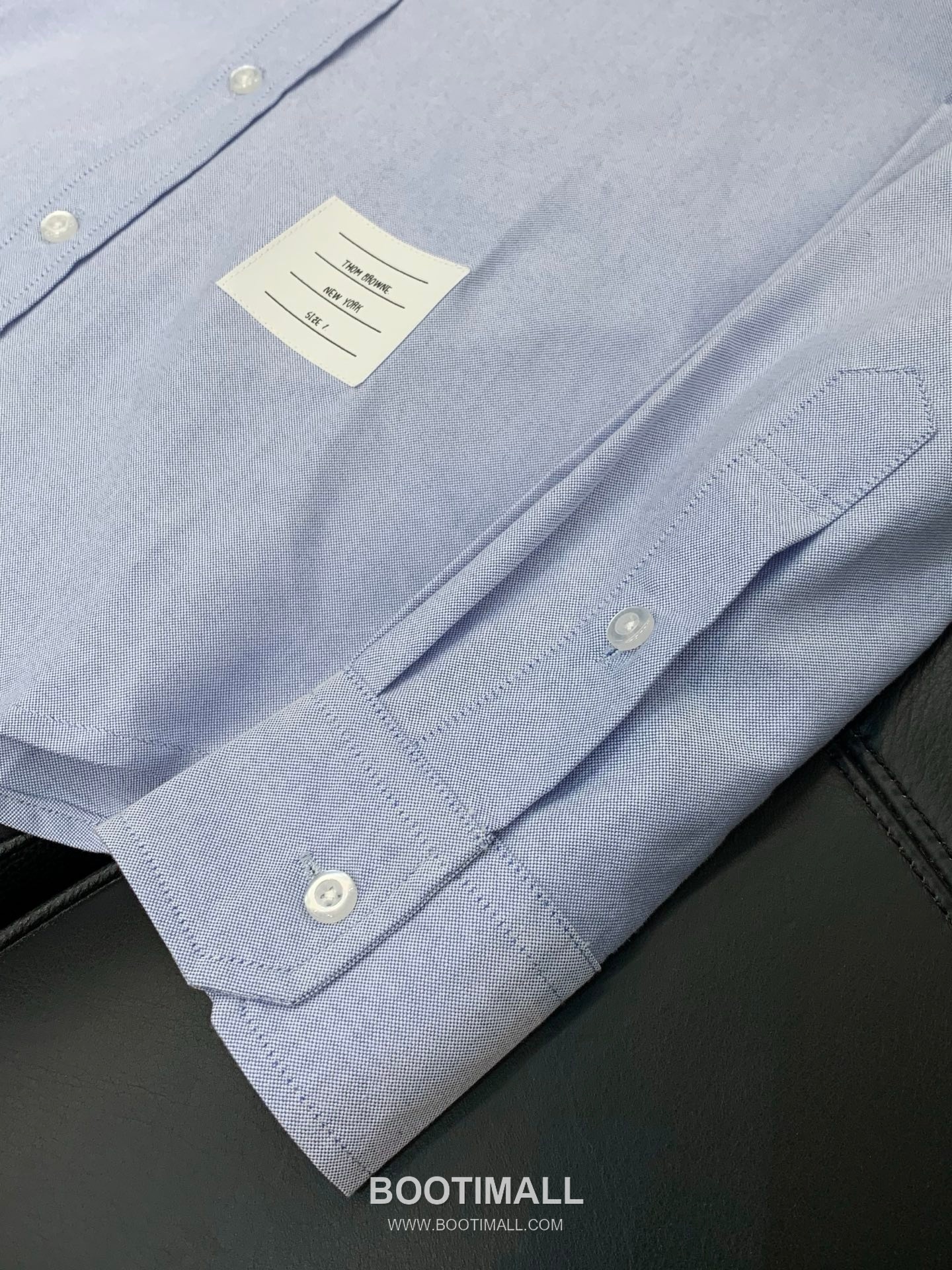 Thom Browne SS26 Cotton Long Sleeve Shirt with Logo Print 톰브라운 SS26 코튼 롱슬리브 셔츠 로고 프린트 7