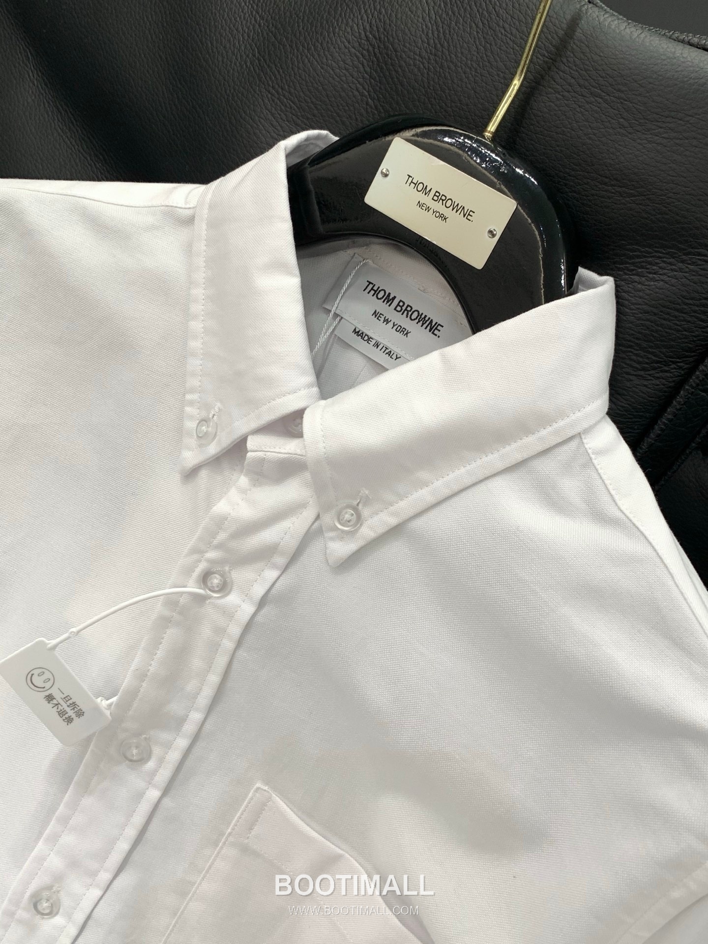 Thom Browne SS26 Cotton Long Sleeve Shirt with Logo Print 톰브라운 SS26 코튼 롱슬리브 셔츠 로고 프린트 4