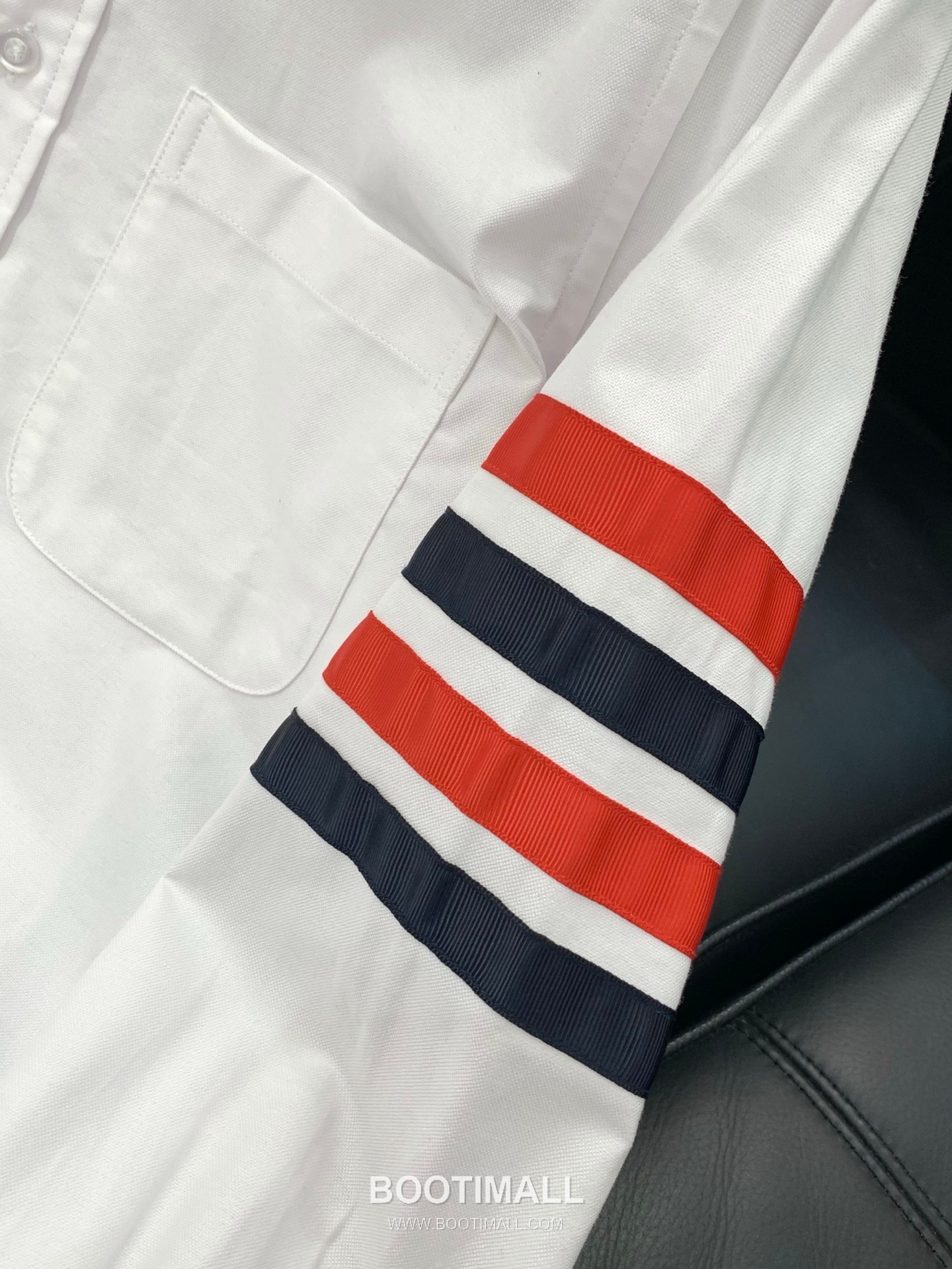 Thom Browne SS26 Cotton Long Sleeve Shirt with Logo Print 톰브라운 SS26 코튼 롱슬리브 셔츠 로고 프린트 6