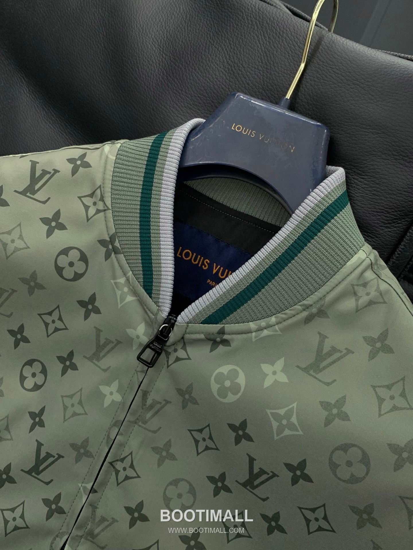 Louis Vuitton SS26 Cotton Blend Zip Jacket with Logo Print 루이비통 SS26 코튼 혼방 집 재킷 로고 프린트 4