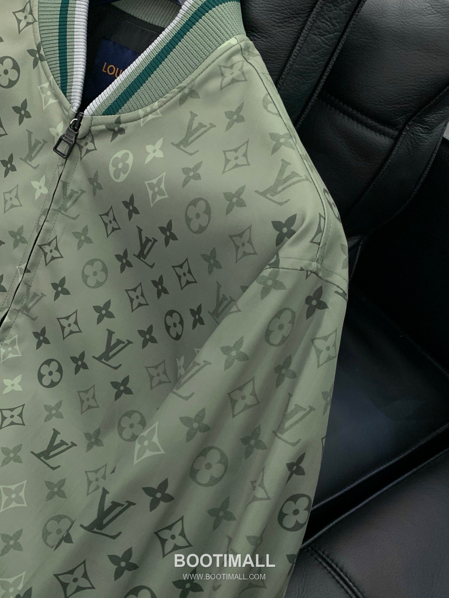 Louis Vuitton SS26 Cotton Blend Zip Jacket with Logo Print 루이비통 SS26 코튼 혼방 집 재킷 로고 프린트 5