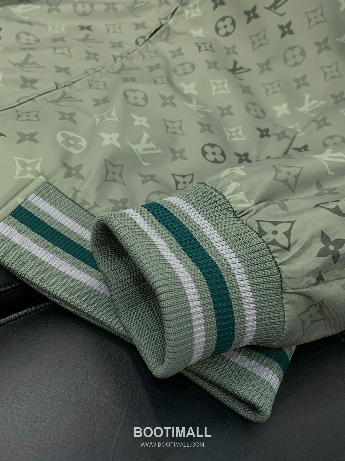 Louis Vuitton SS26 Cotton Blend Zip Jacket with Logo Print 루이비통 SS26 코튼 혼방 집 재킷 로고 프린트 6