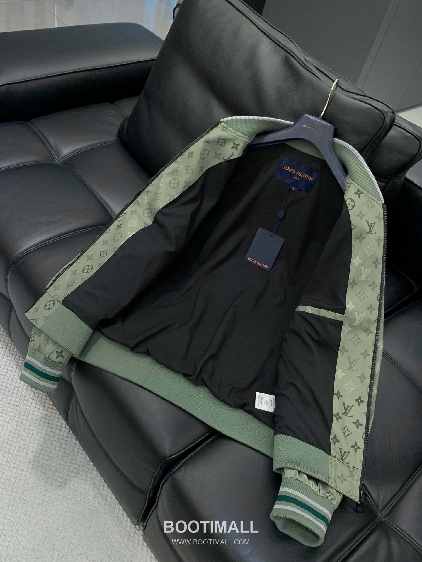 Louis Vuitton SS26 Cotton Blend Zip Jacket with Logo Print 루이비통 SS26 코튼 혼방 집 재킷 로고 프린트 9