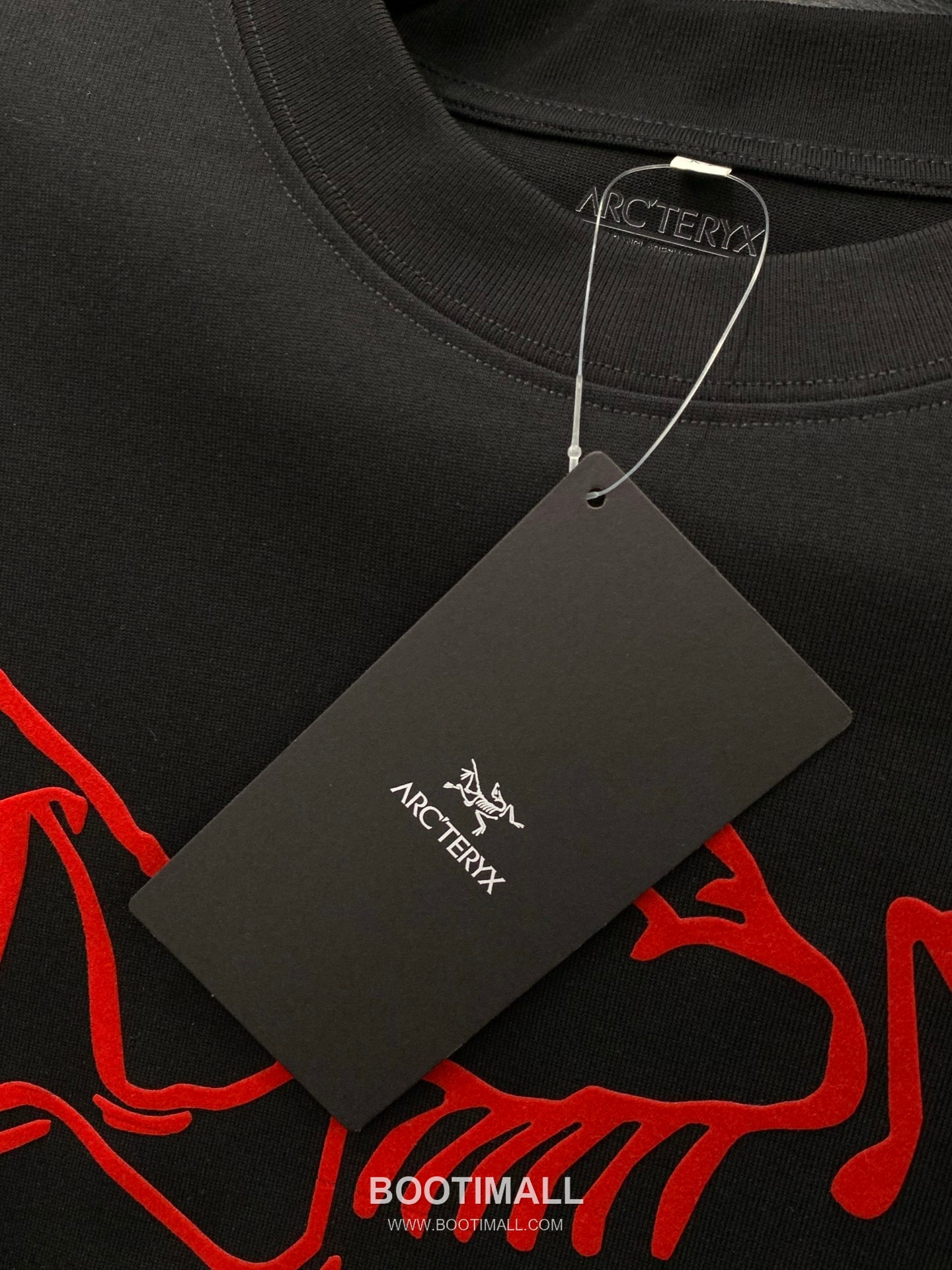 Arc'teryx SS26 Cotton Crewneck T-Shirt with Minimal Design 아크테릭스 SS26 코튼 크루넥 티셔츠 미니멀 디자인 7