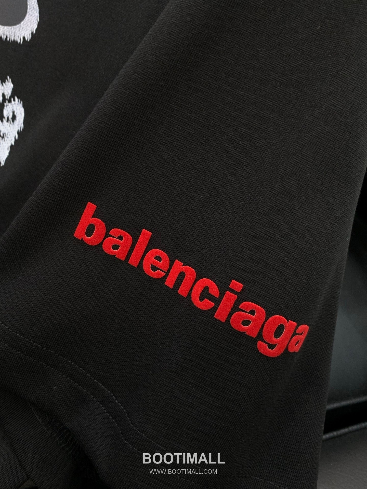 Balenciaga SS26 Cotton Crewneck T-Shirt with Logo Print 발렌시아가 SS26 코튼 크루넥 티셔츠 로고 프린트 6