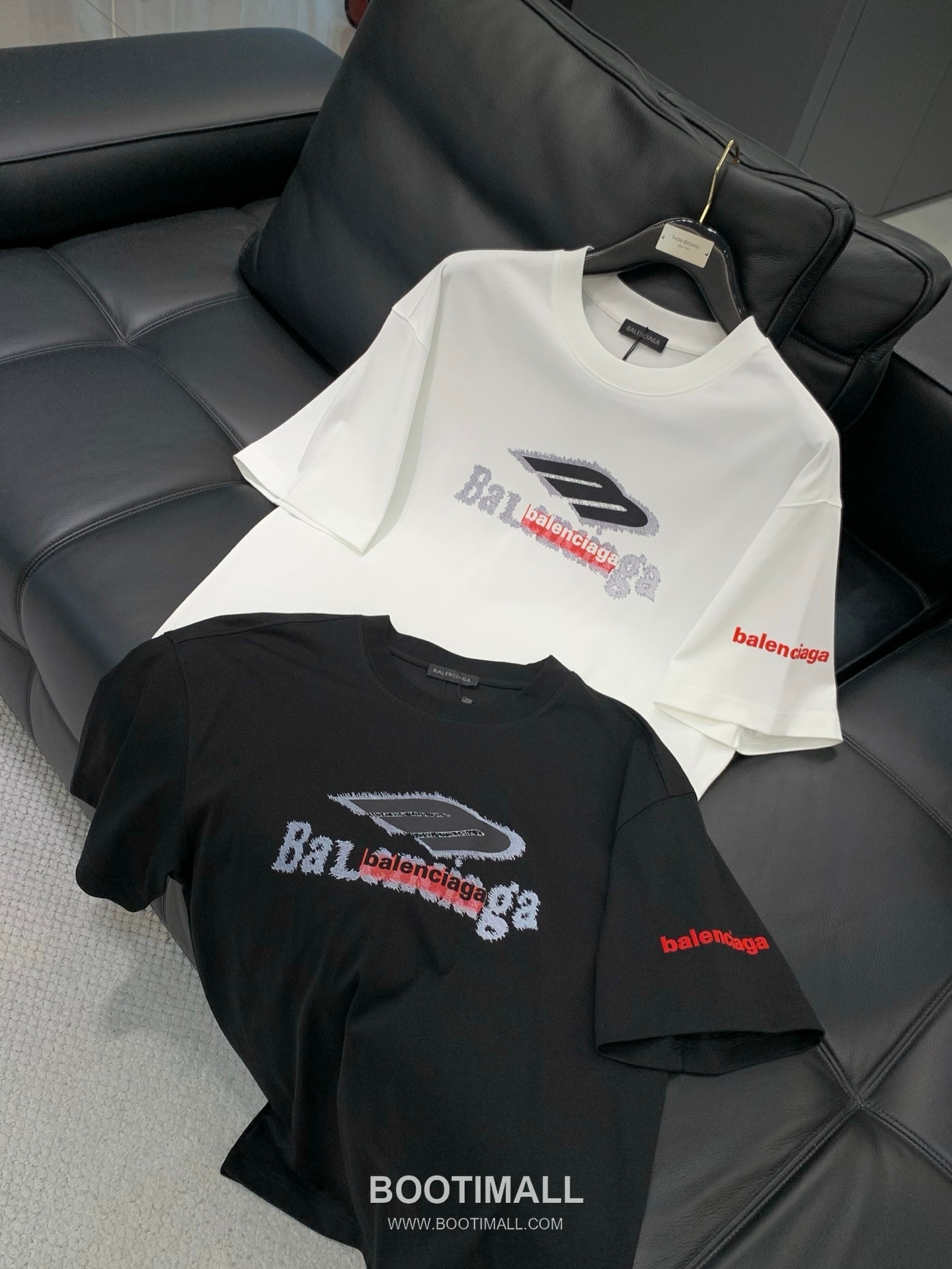 Balenciaga SS26 Cotton Crewneck T-Shirt with Logo Print 발렌시아가 SS26 코튼 크루넥 티셔츠 로고 프린트 9