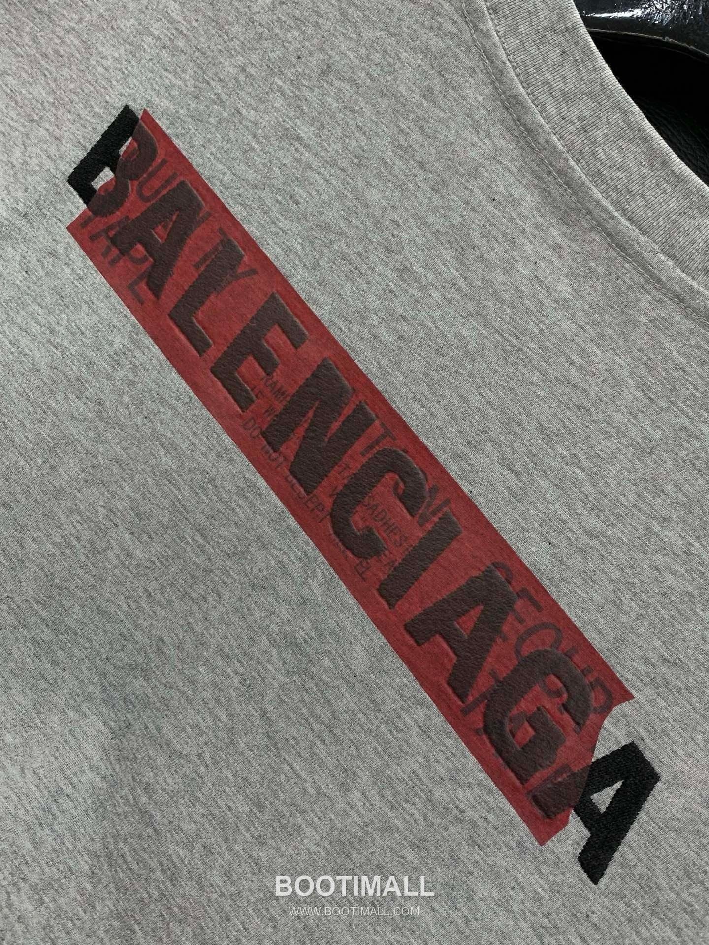 Balenciaga SS26 Cotton Crewneck T-Shirt with Embroidered and Printed Logo 발렌시아가 SS26 코튼 크루넥 티셔츠 자수 프린트 로고 7