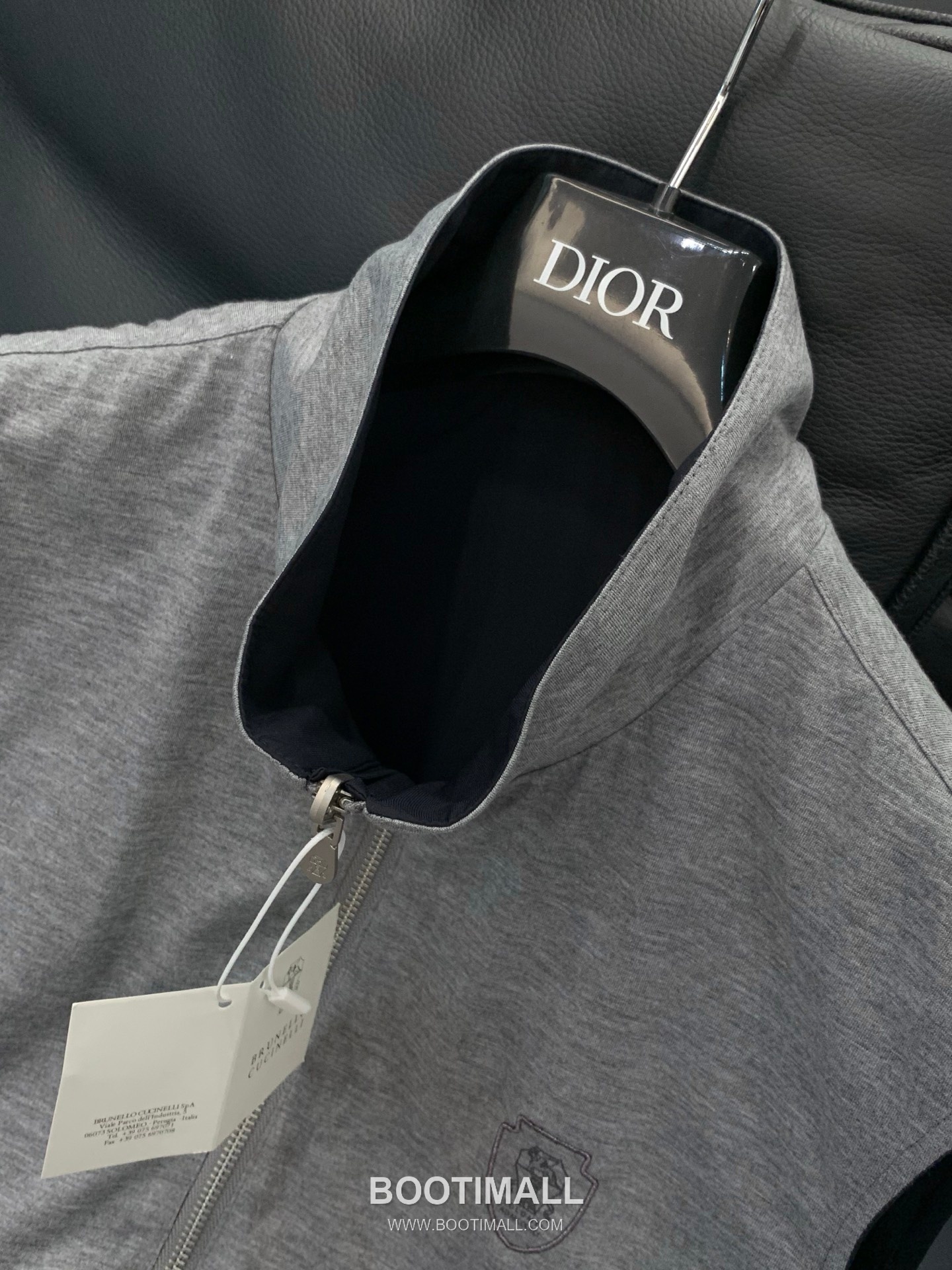 Brunello Cucinelli SS26 Reversible Cotton Blend Vest with Embroidered Logo 브루넬로쿠치넬리 SS26 리버서블 코튼 혼방 베스트 자수 로고 4