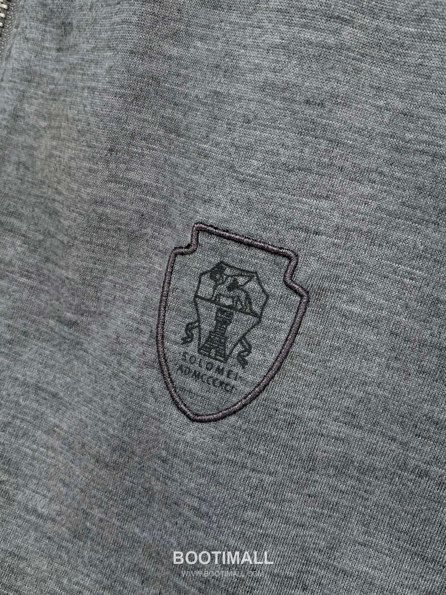 Brunello Cucinelli SS26 Reversible Cotton Blend Vest with Embroidered Logo 브루넬로쿠치넬리 SS26 리버서블 코튼 혼방 베스트 자수 로고 6