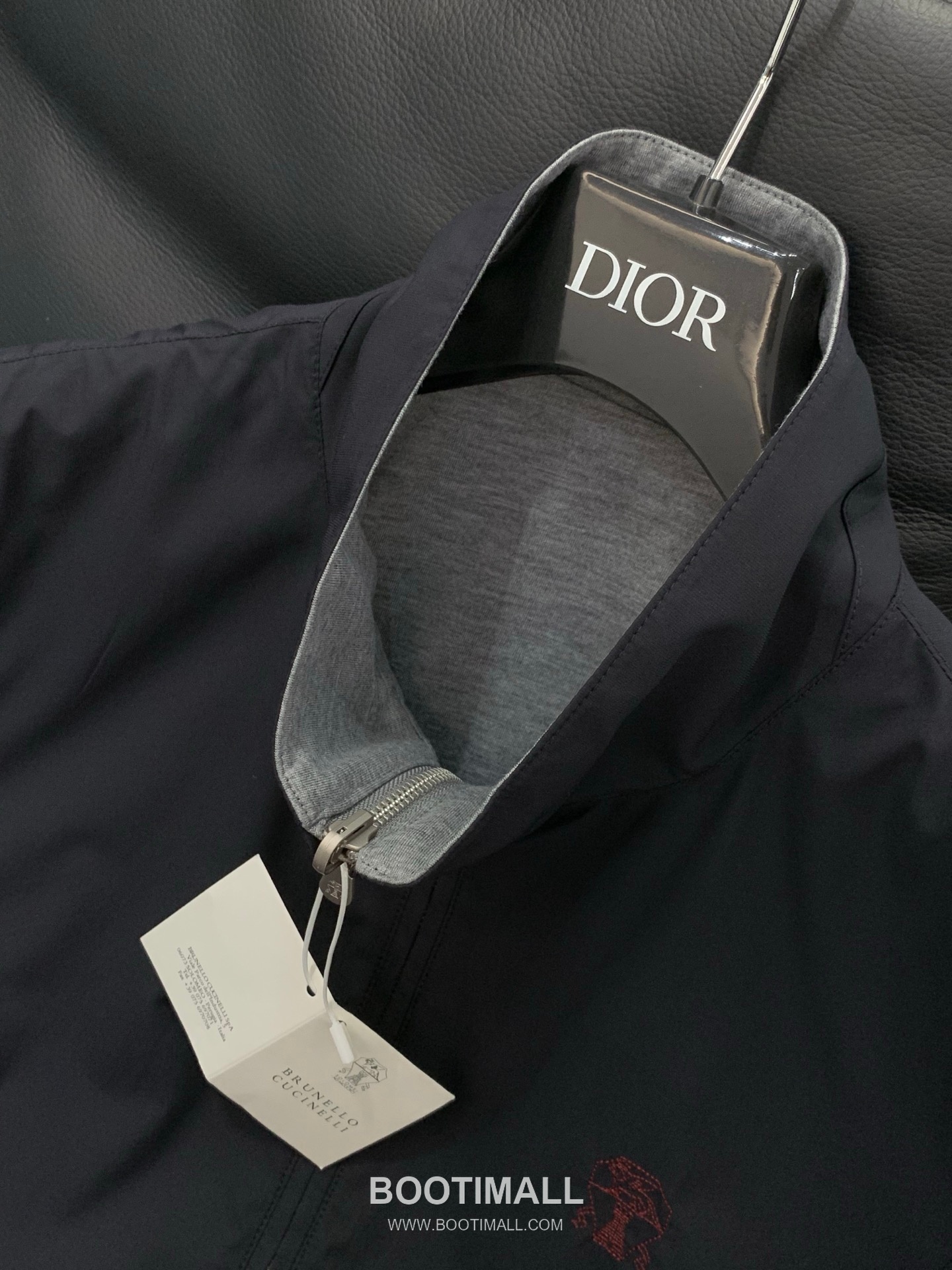 Brunello Cucinelli SS26 Reversible Cotton Blend Vest with Embroidered Logo 브루넬로쿠치넬리 SS26 리버서블 코튼 혼방 베스트 자수 로고 4