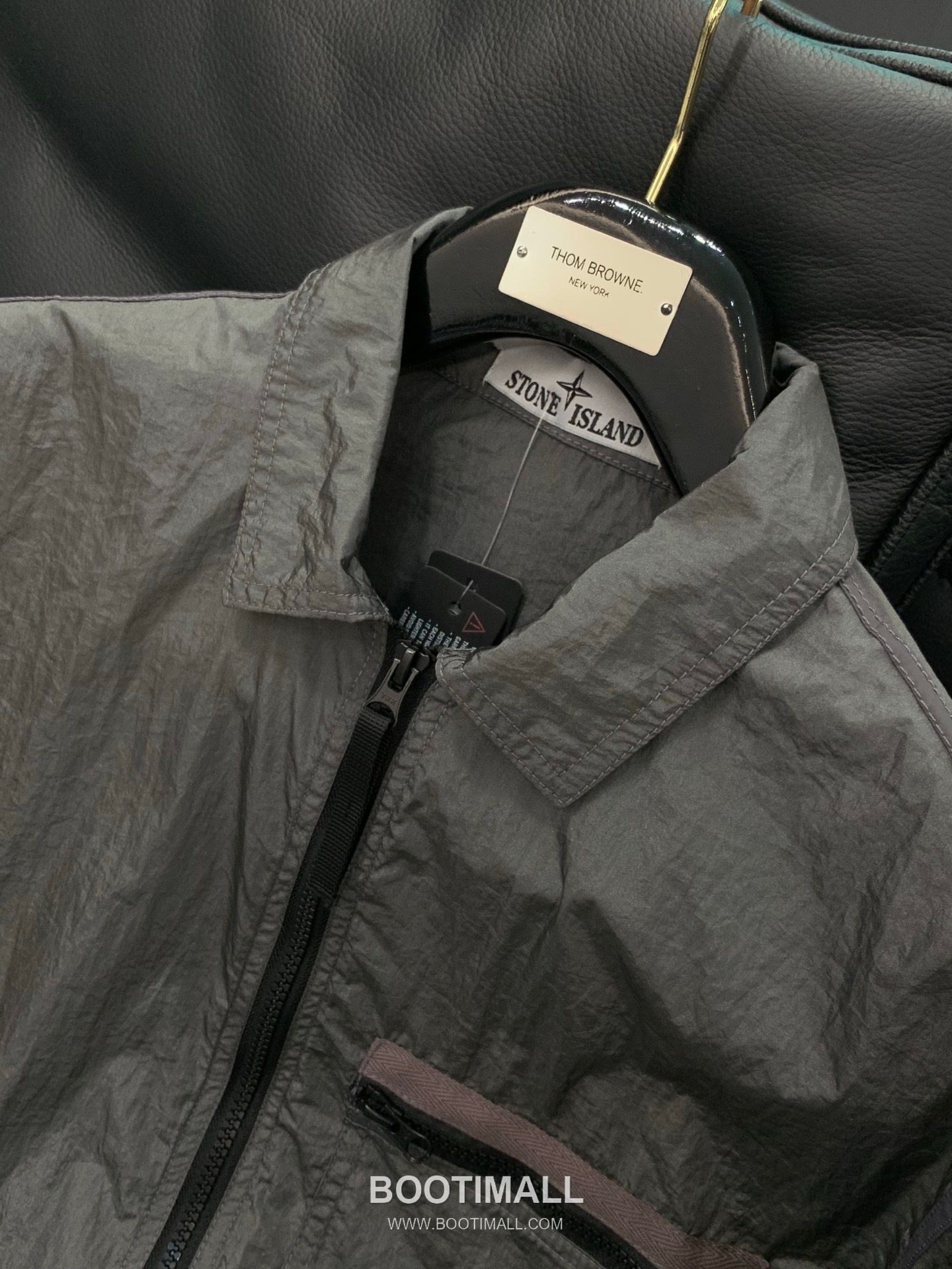 Stone Island SS26 Cotton Collared Zip Jacket with Embroidered Logo 스톤아일랜드 SS26 코튼 카라 집 재킷 자수 로고 4