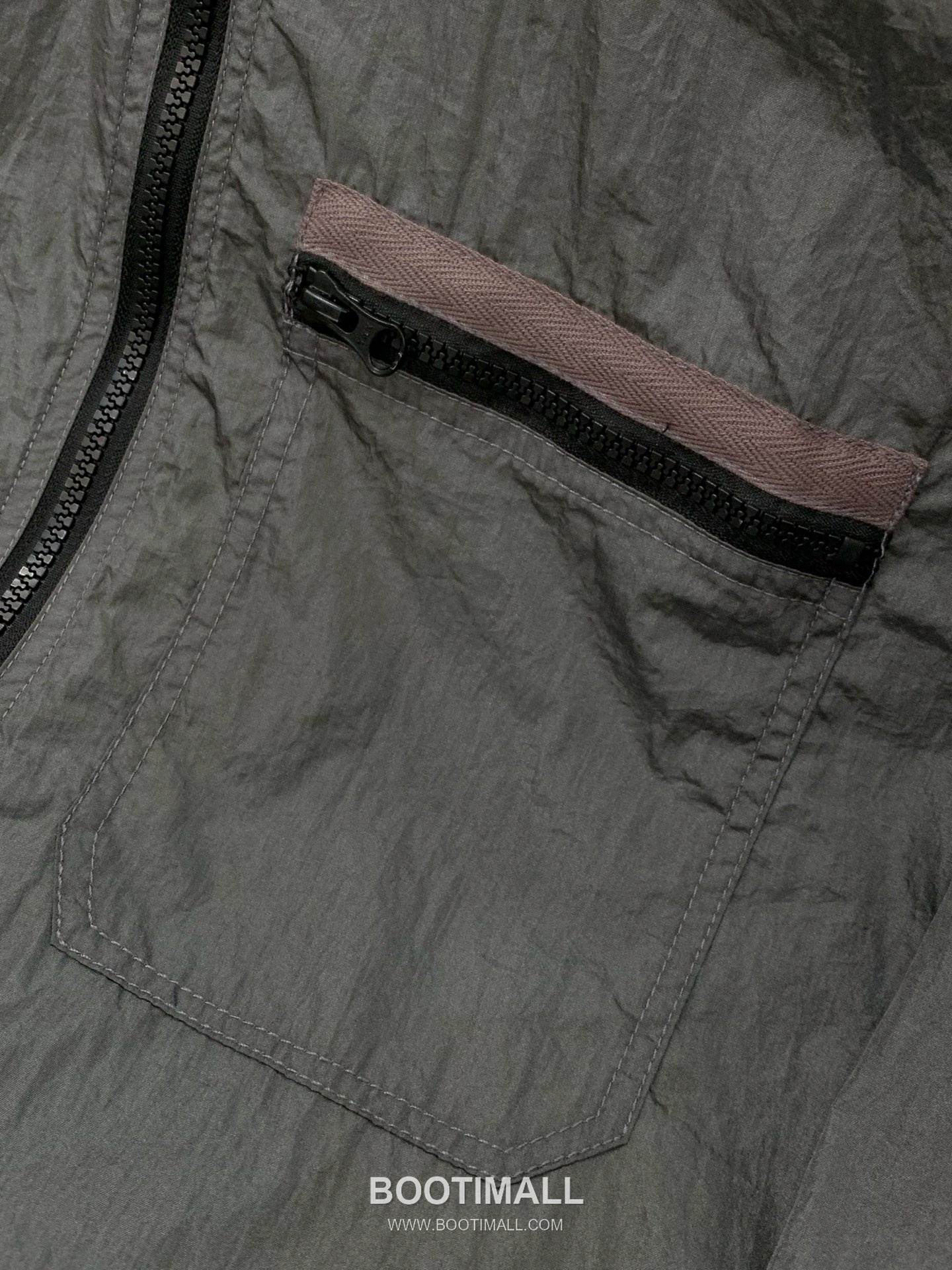 Stone Island SS26 Cotton Collared Zip Jacket with Embroidered Logo 스톤아일랜드 SS26 코튼 카라 집 재킷 자수 로고 7